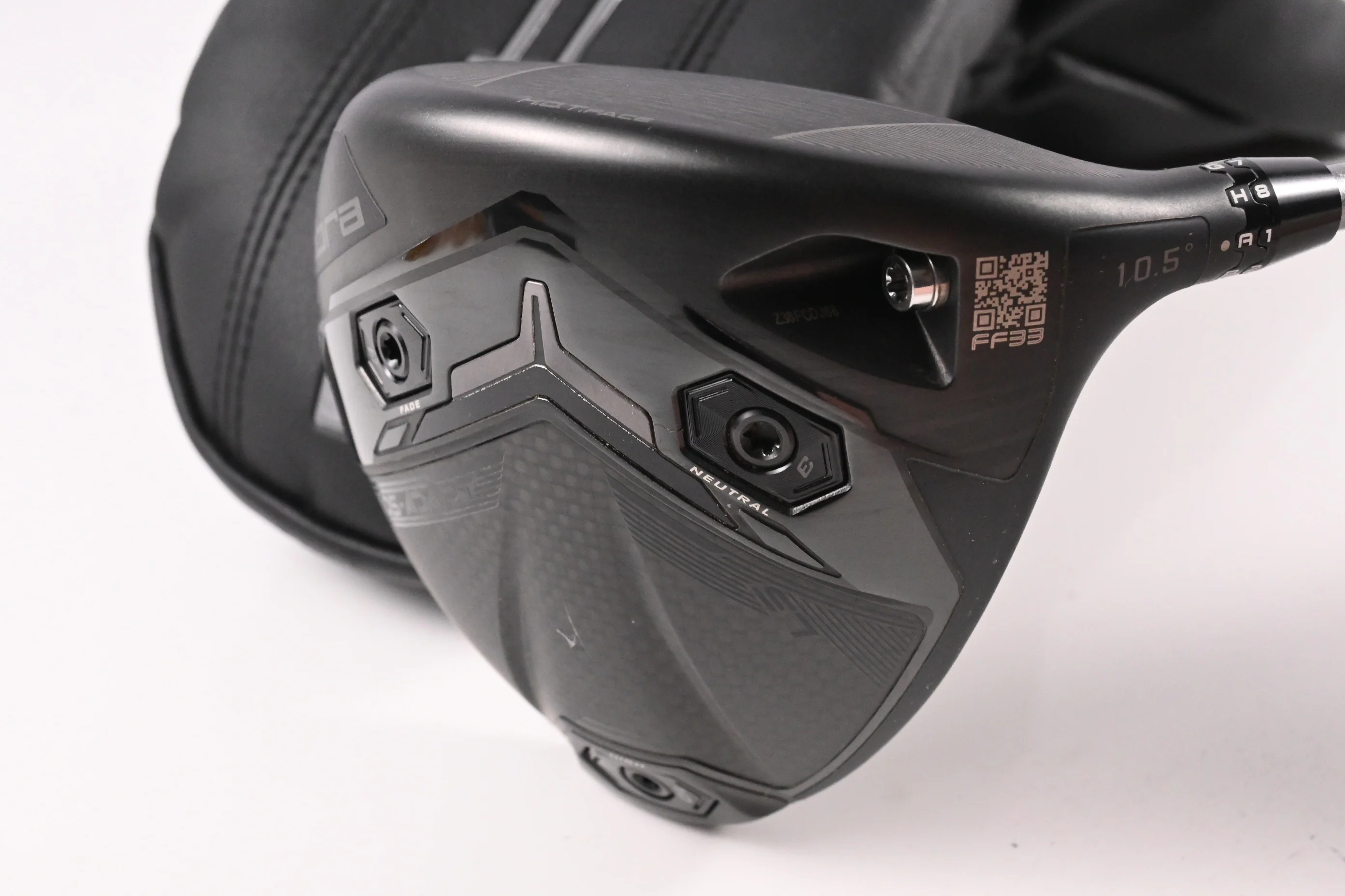 Cobra DS-Adapt LS Driver / 10.5 Degree / Stiff Flex Fujikura Pro Black 60 Shaft - Image 2