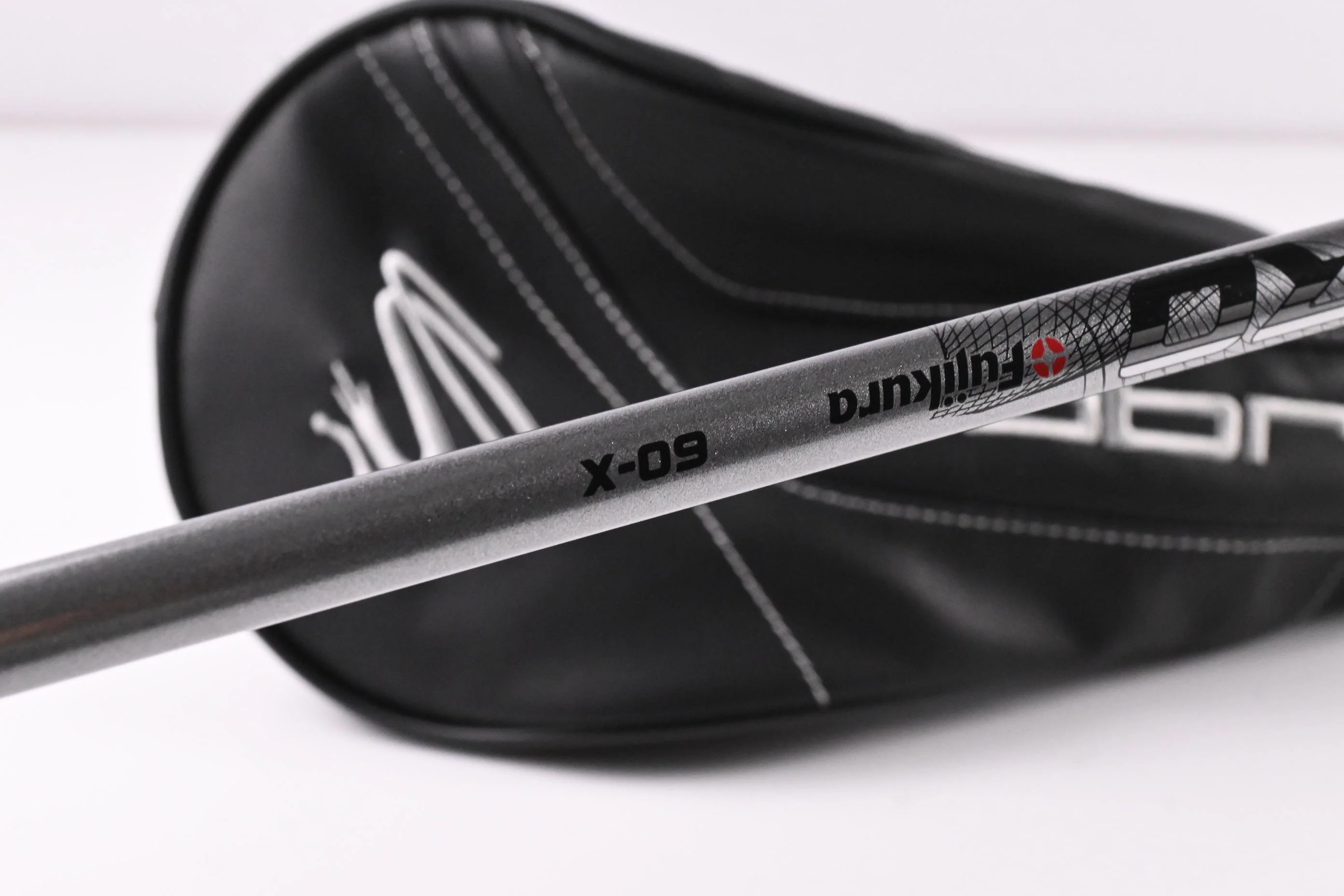 Cobra DS-Adapt LS Driver / 10.5 Degree / X-Flex Fujikura Pro 60 Shaft - Image 6