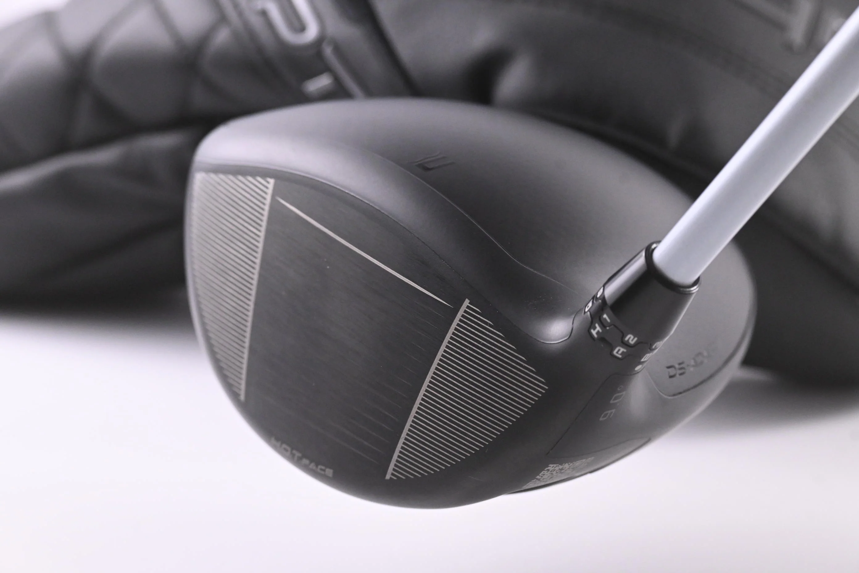 Cobra DS-Adapt LS Driver / 9 Degree / Stiff Flex Tour AD GC-5 Shaft - Image 4