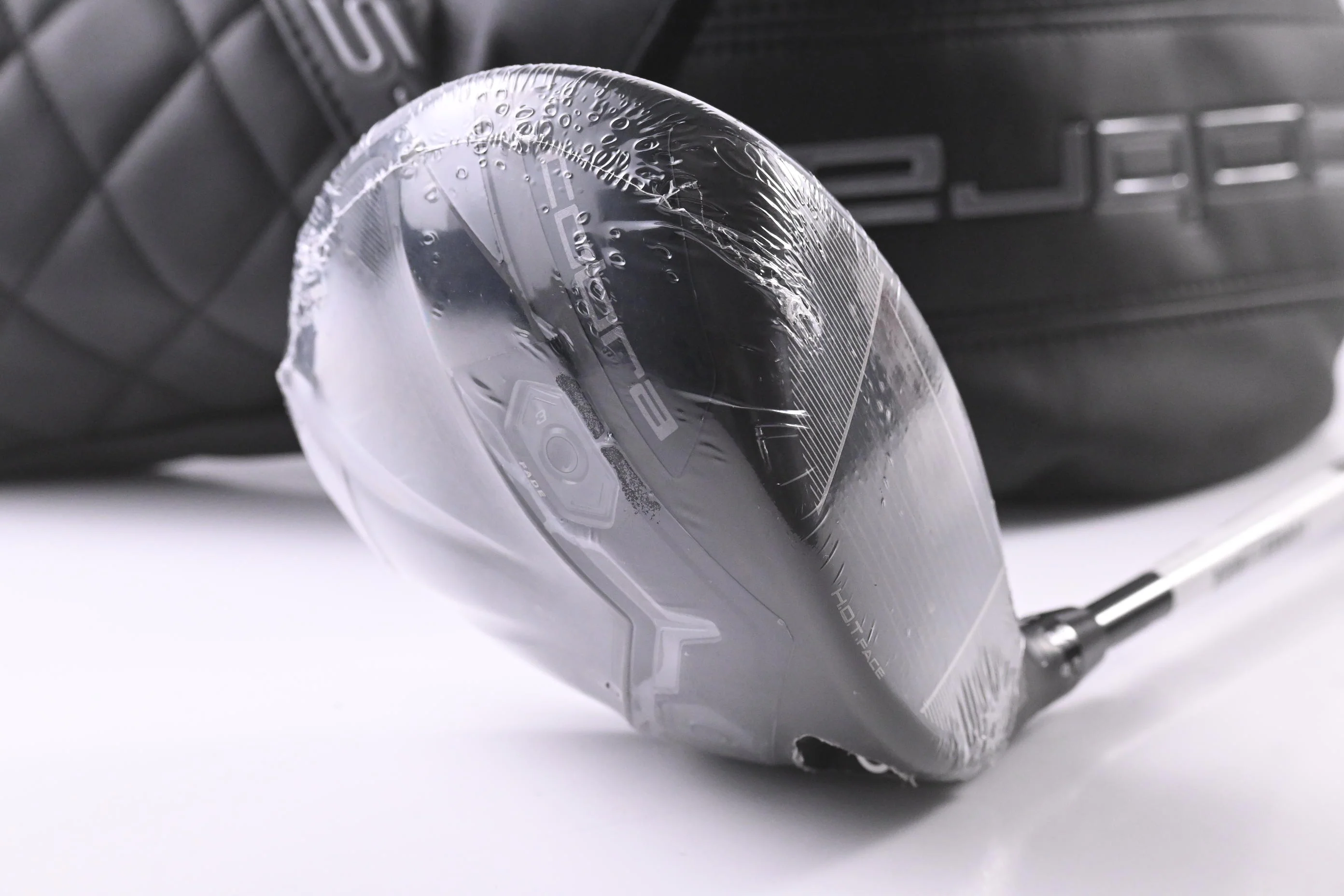 Cobra DS-Adapt LS Driver / 9 Degree / Stiff Flex Denali Black 60 Shaft