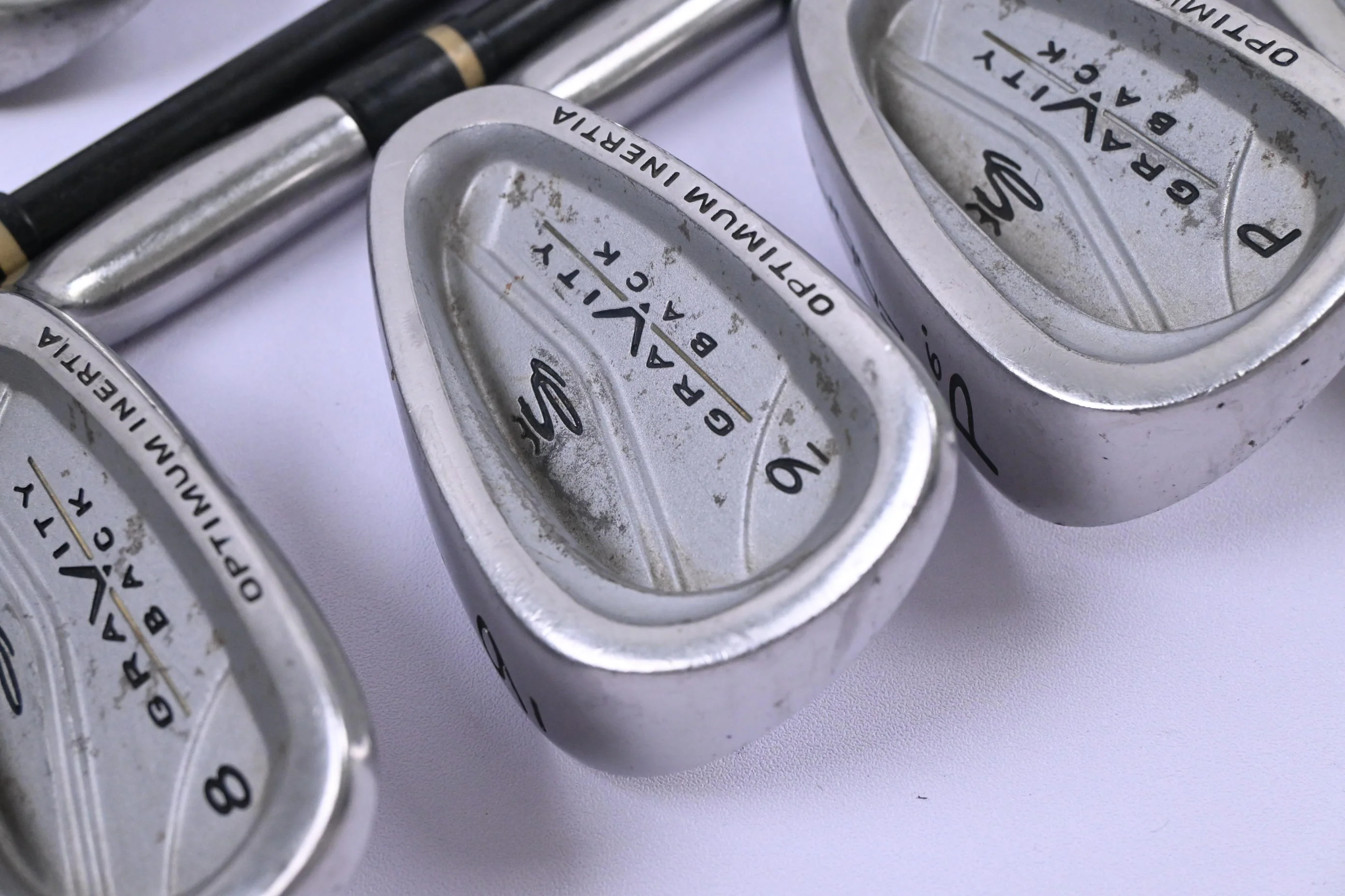 Cobra Gravity Back Irons / 3-PW+SW / Regular Flex Cobra Shafts