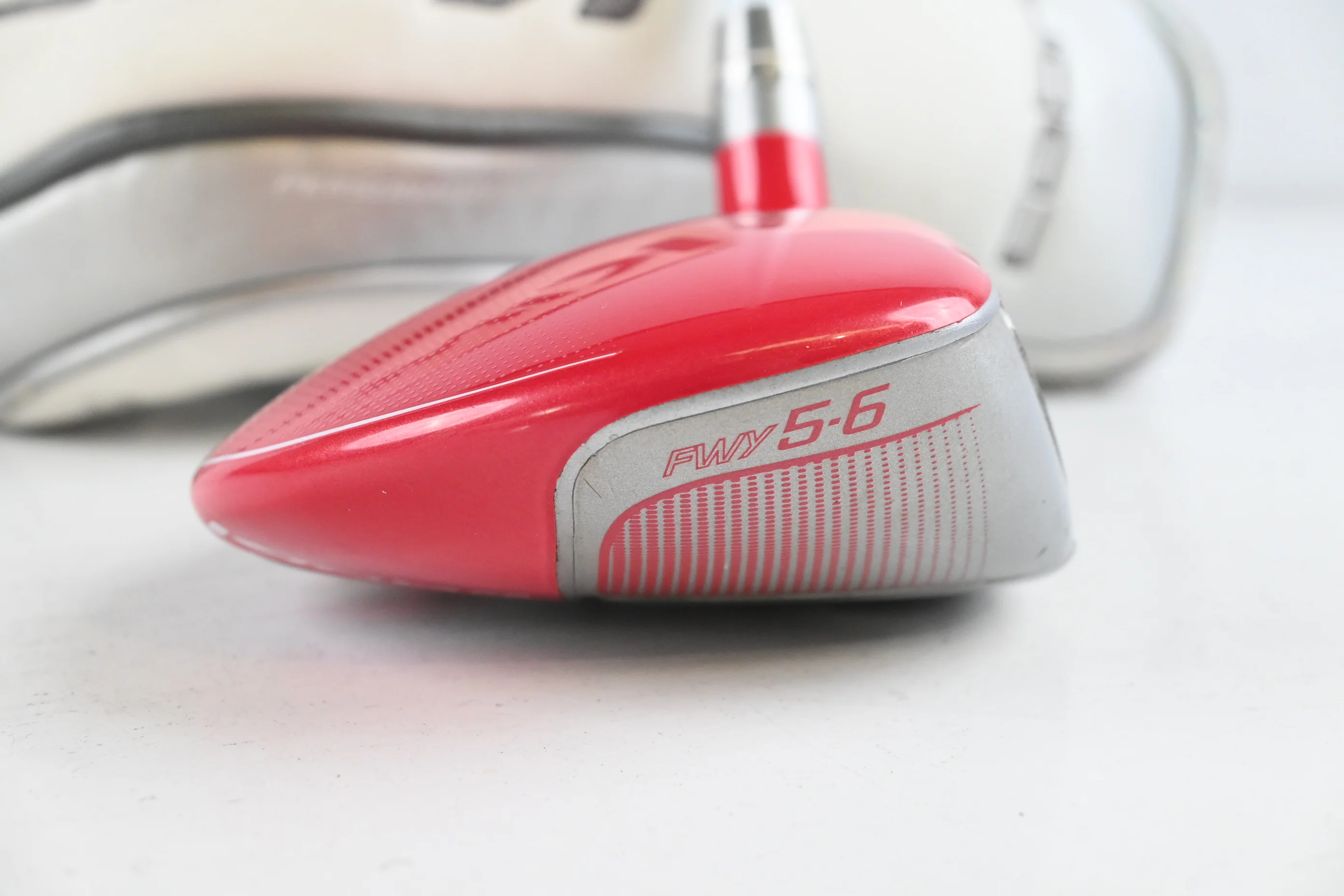 Ladies Cobra King F6 #5-6 Wood / 21-24 Degree / Ladies Flex MFS Q4 55 Shaft - Image 3