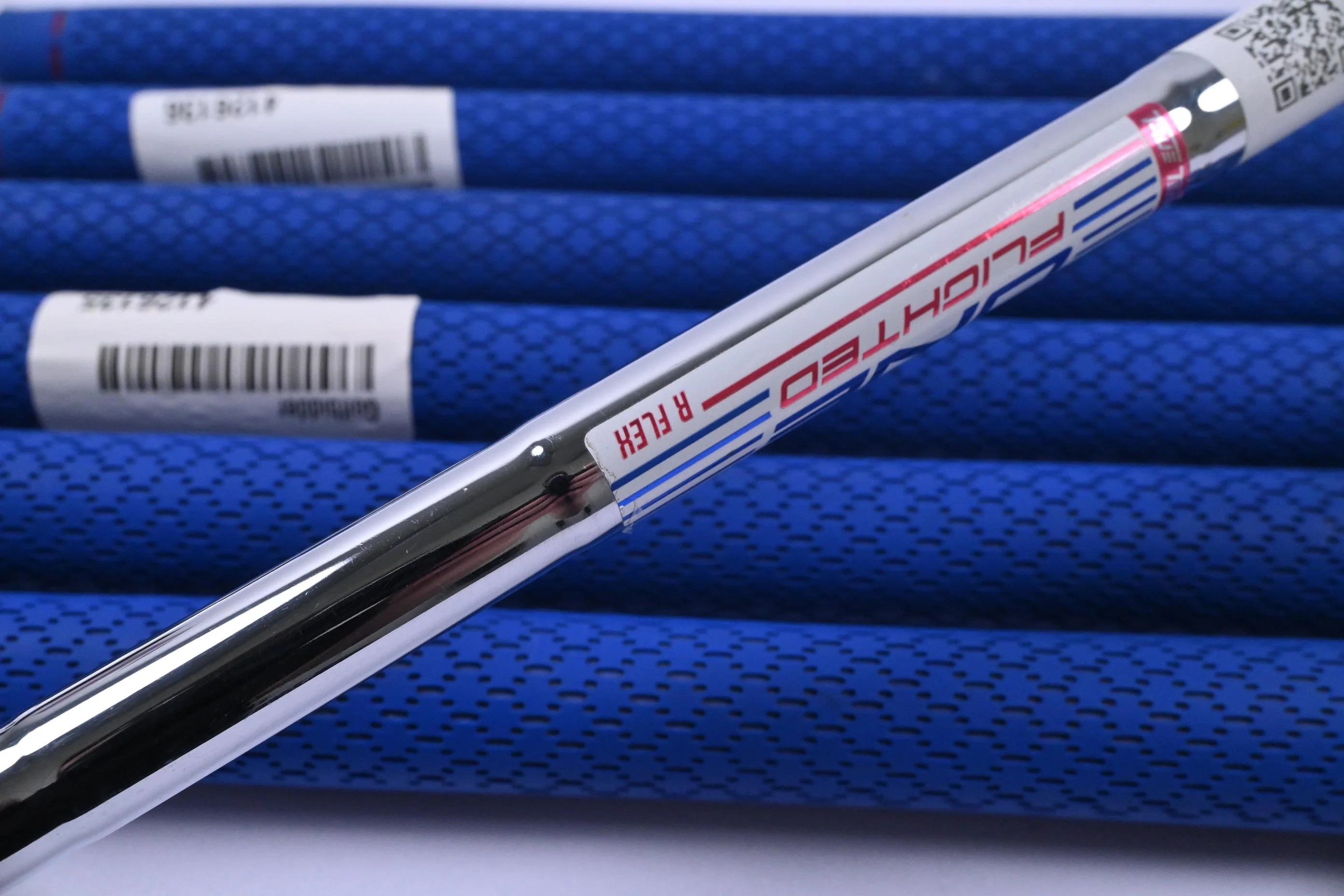 Cobra King F8 One Length Irons / 6-PW+GW+SW / Regular Flex One Flighted Shafts - Image 5