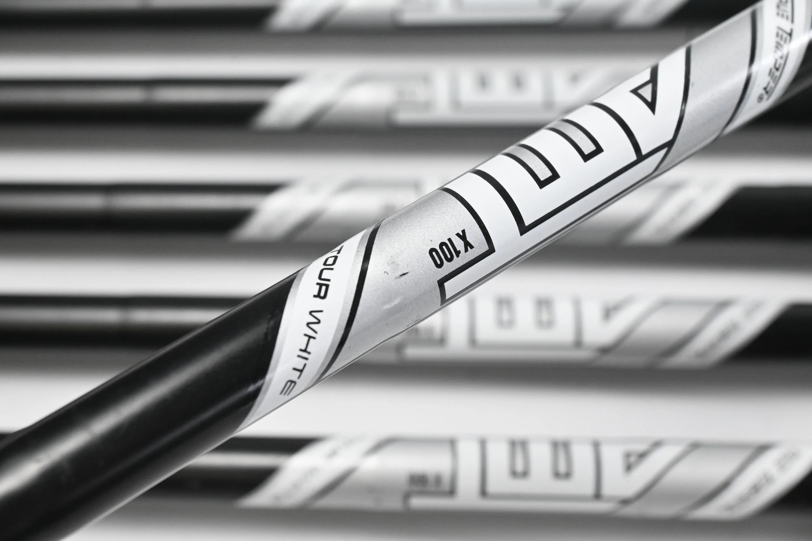 Cobra King CB/MB/Tour Combo Irons / 5-PW / X-Flex AMT White X100 Shafts - Image 5