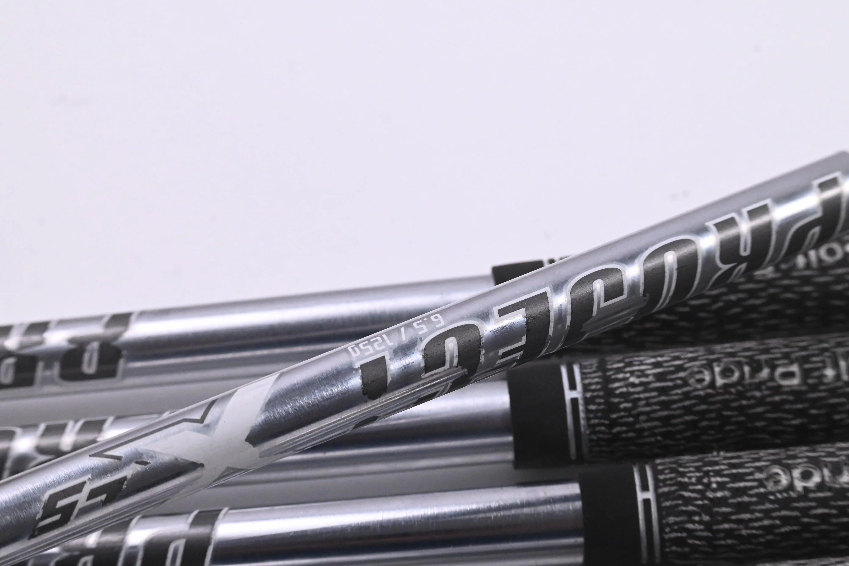 Cobra King CB/MB Combo Irons / 4-PW / X-Flex Project X LS 125 Shafts - Image 5