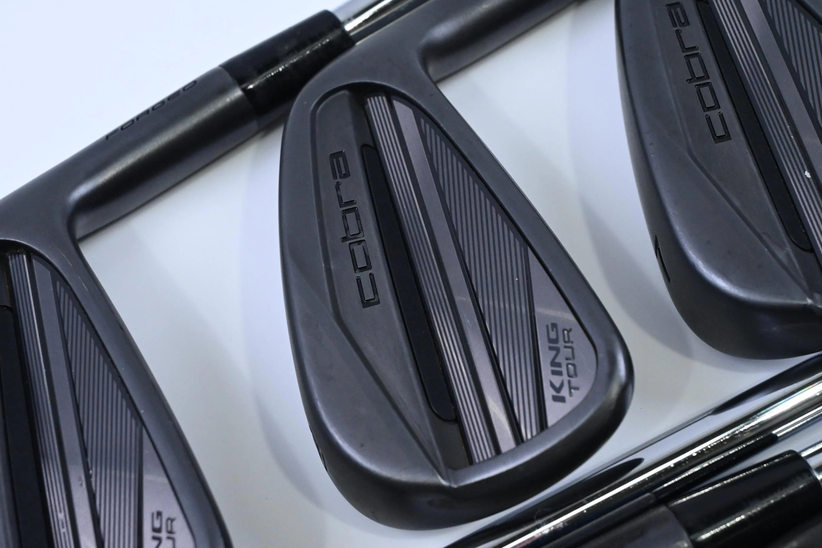 Cobra King Tour 2023 Irons / 5-PW+GW / Regular Plus Flex Project X LZ 115 Shafts