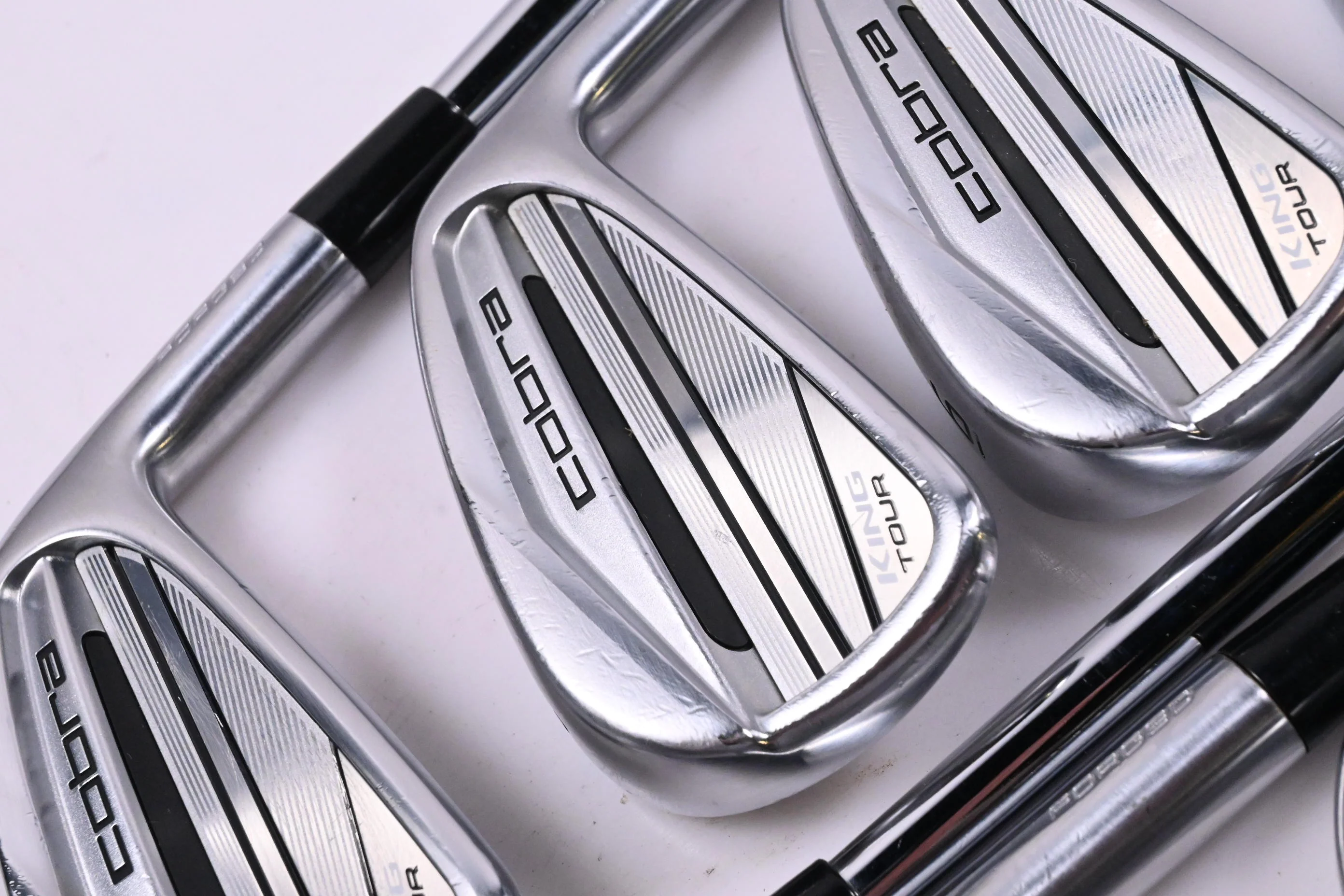 Cobra King Tour 2023 Irons / 4-PW+GW / Regular Flex KBS Tour Lite Shafts