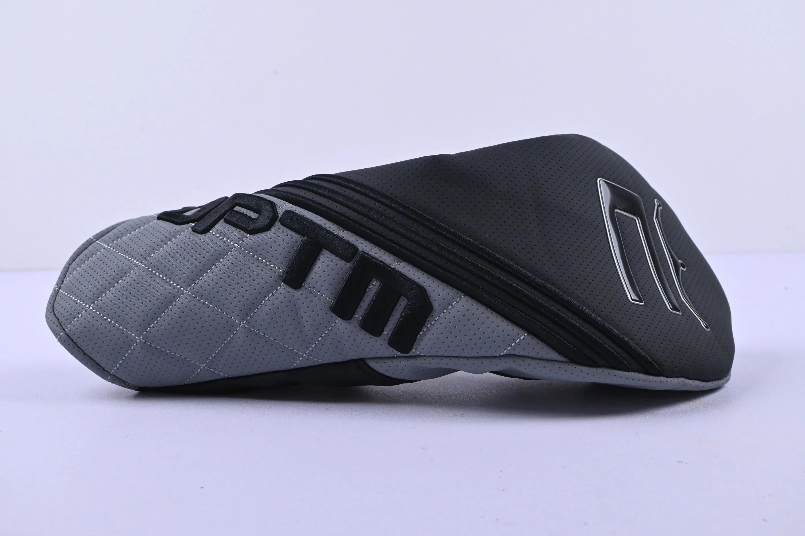 Cobra OPTM LS Driver / 9 Degree / Stiff Flex Kai'li Dark Waves White 60 Shaft - Image 9