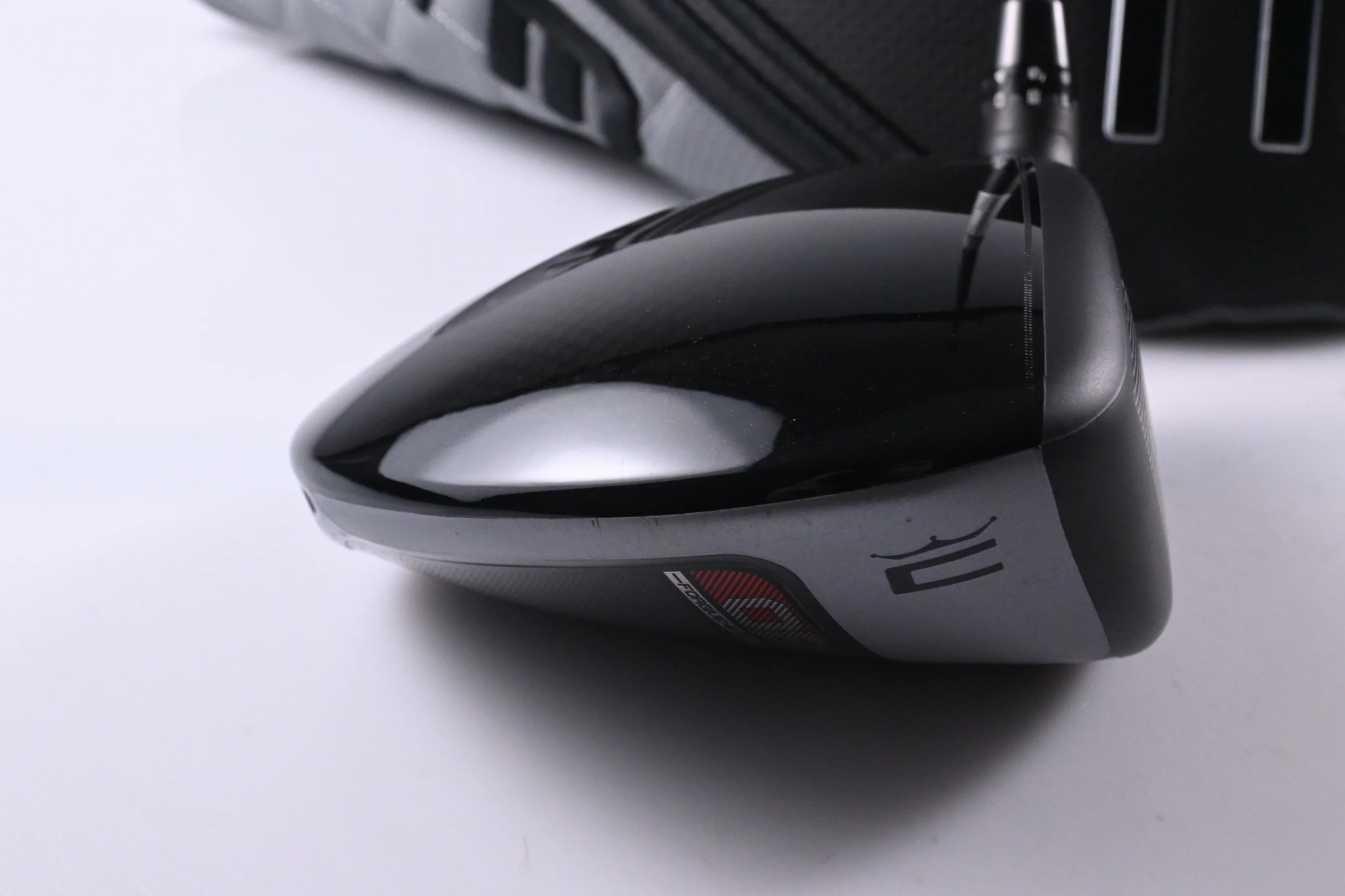 Cobra OPTM MAX-D Driver / 10.5 Degree / Regular Flex Kai`li Dark Waves Red 50 - Image 3