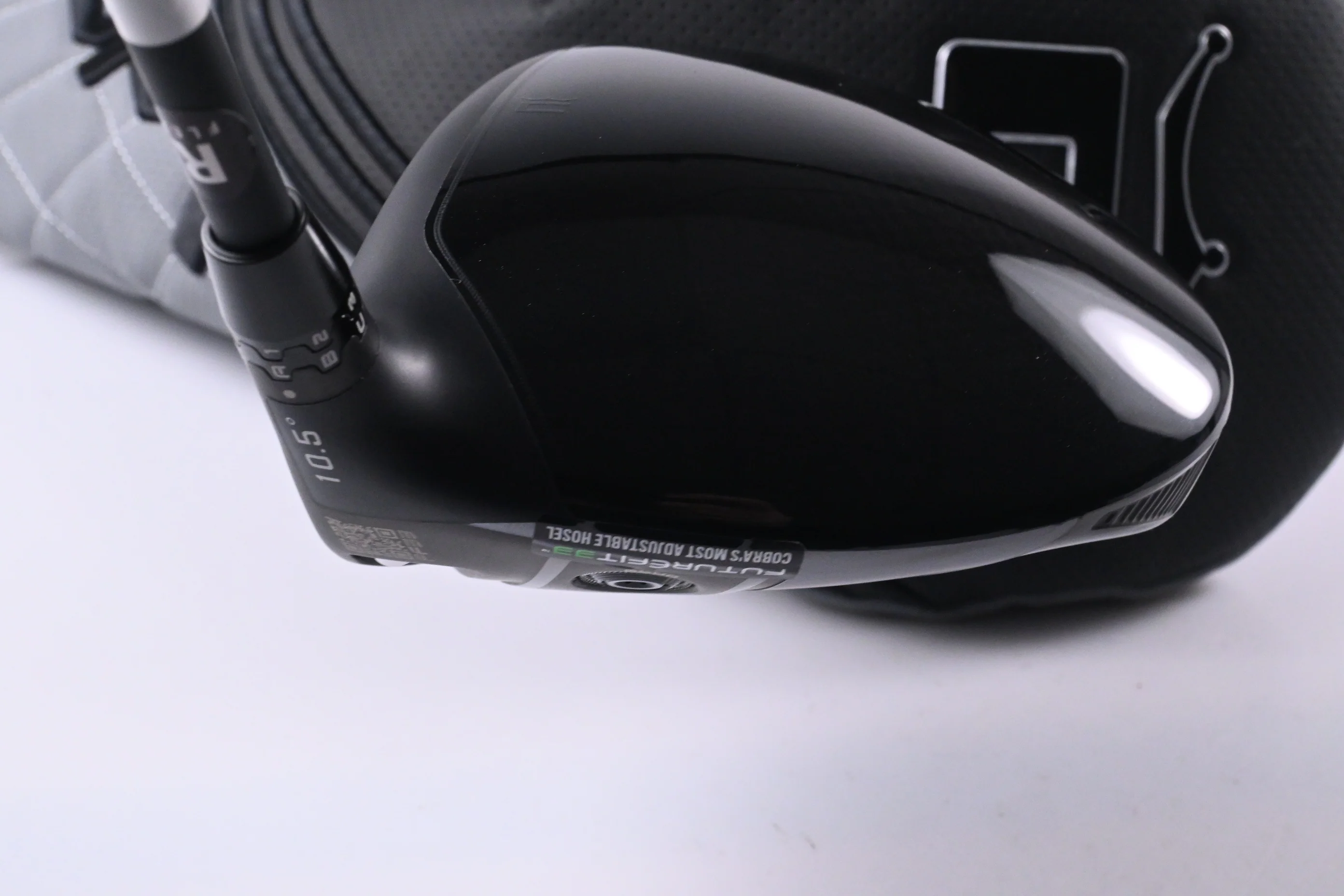 Cobra OPTM MAX-D Driver / 10.5 Degree / Regular Flex Kai`li Dark Waves Red 50 - Image 5