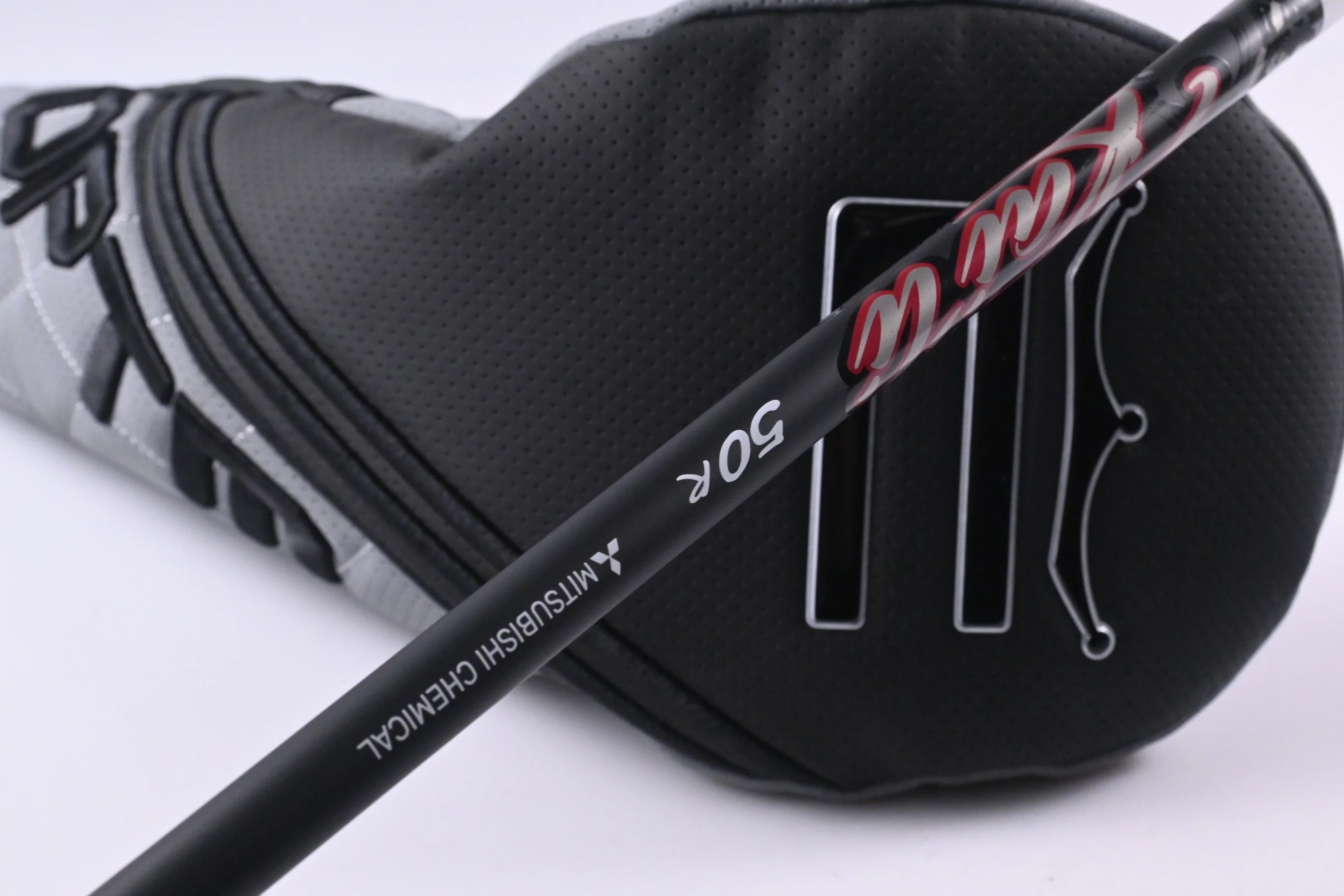 Cobra OPTM MAX-D Driver / 10.5 Degree / Regular Flex Kai`li Dark Waves Red 50 - Image 6