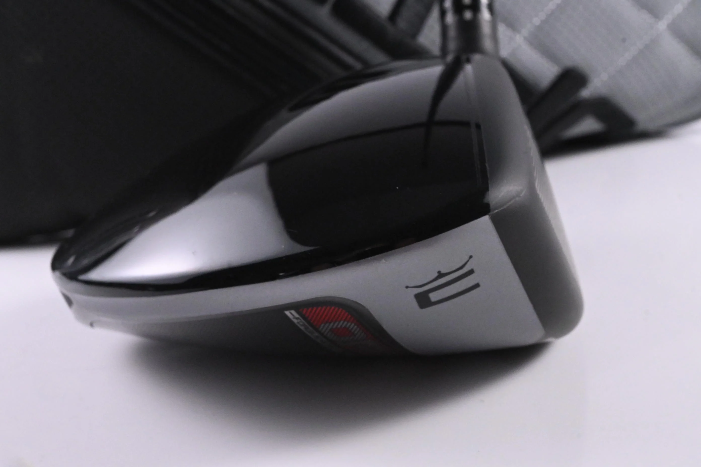 Cobra OPTM MAX-D Driver / 12 Degree / Regular Flex Kai'li Dark Waves Red 50 - Image 3