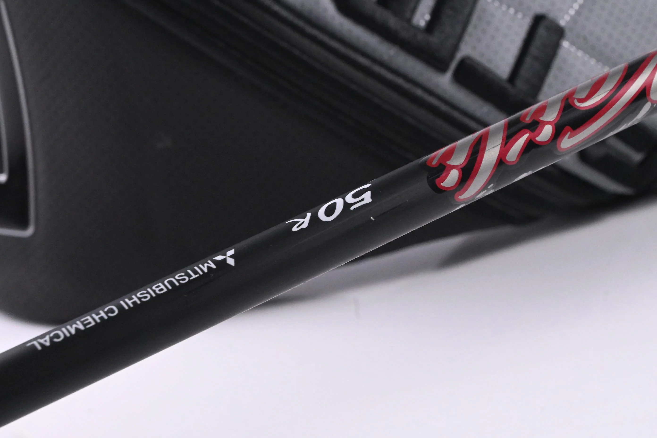 Cobra OPTM MAX-D Driver / 12 Degree / Regular Flex Kai'li Dark Waves Red 50 - Image 6