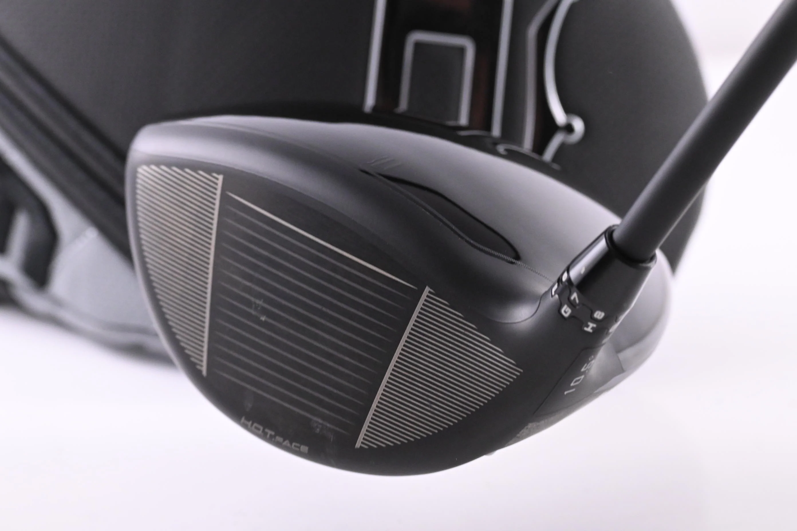Cobra OPTM MAX-D Driver / 10.5 Degree / Regular Flex Kai'Li Dark Waves Red 50 - Image 4