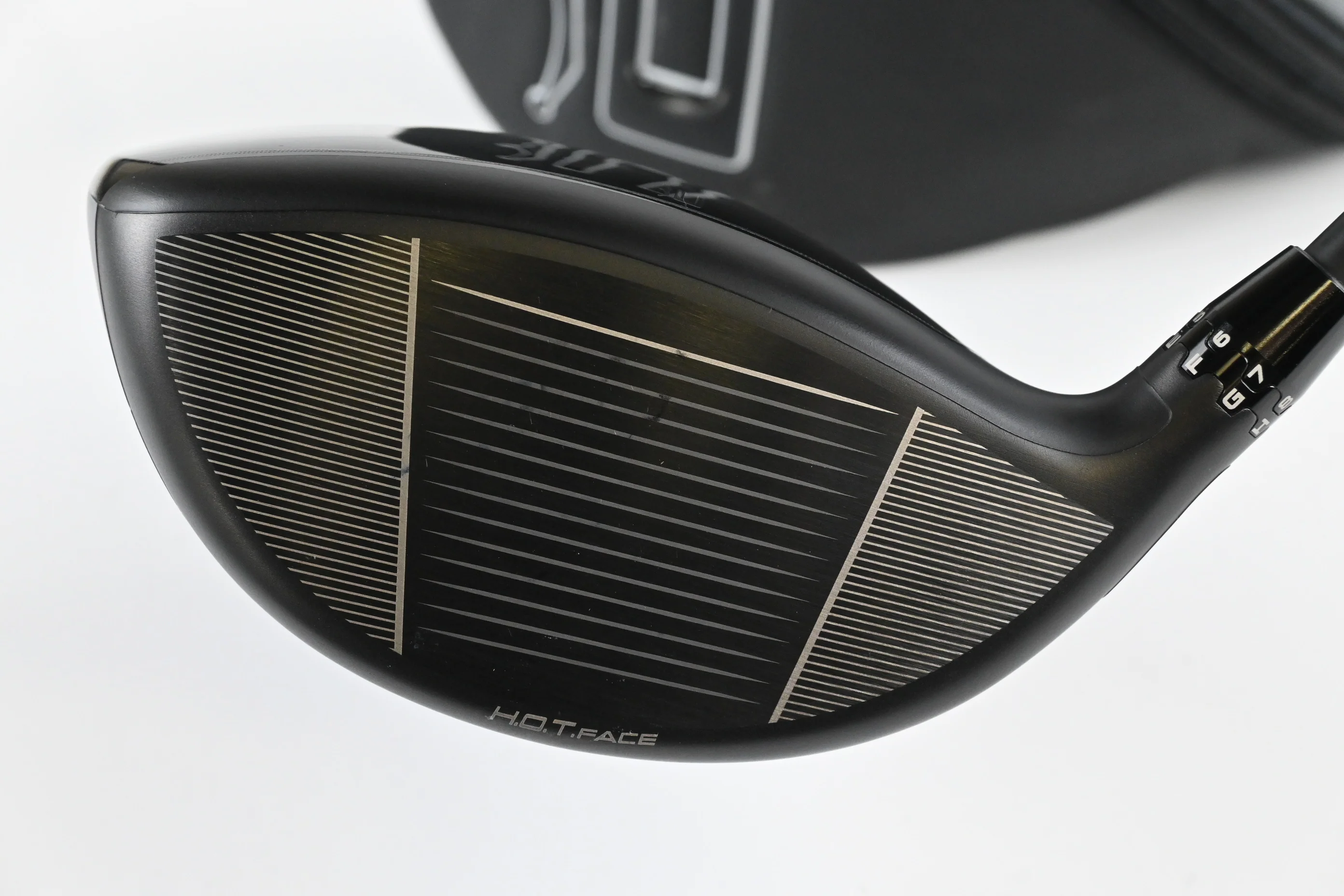 Cobra OPTM MAX-K Driver / 10.5 Degree / Regular Flex Kai'li Dark Waves Red 50 - Image 4