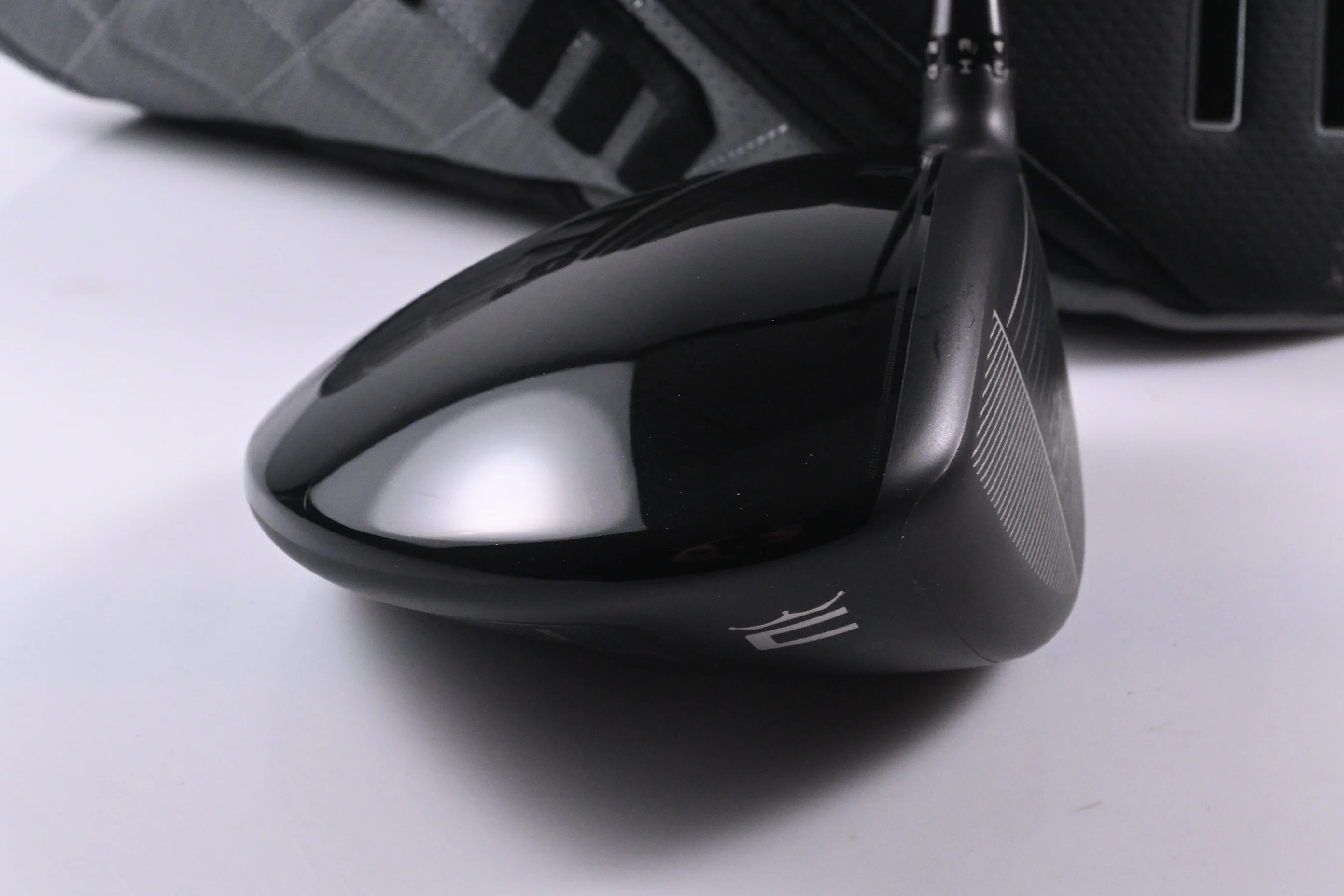 Cobra OPTM X Driver / 10.5 Degree / Stiff Flex Kai'li Red Darkwaves 50 Shaft - Image 3