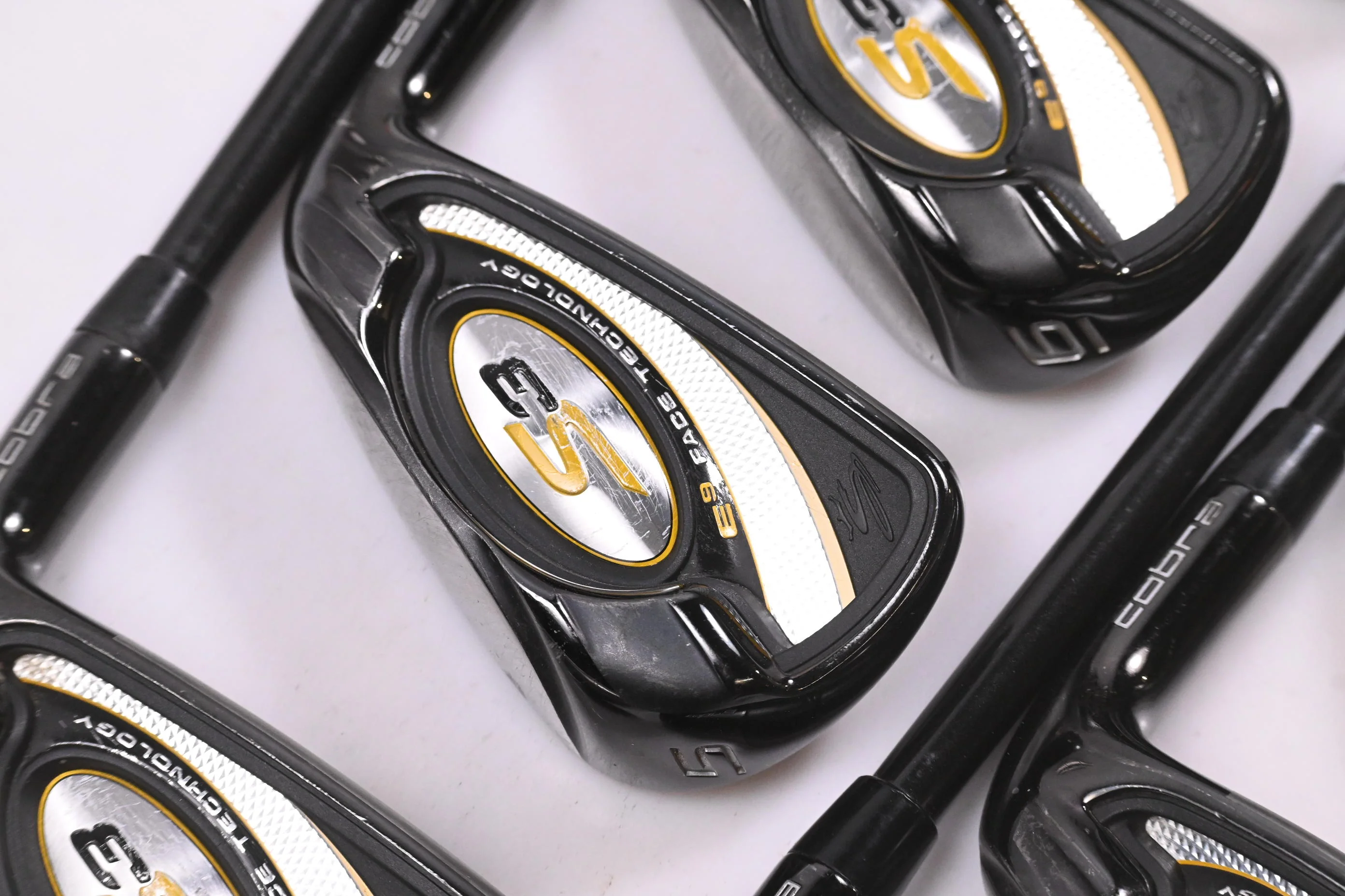 Cobra S3 Irons / 4-PW+GW / Regular Flex Aldila NV 65 Shafts
