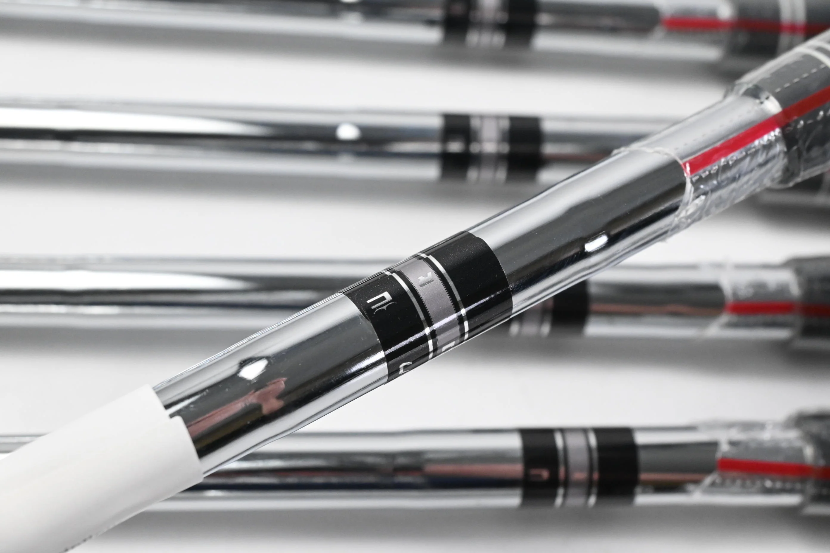 Cobra T-Rail 2023 Irons / 5H+6-PW+SW / Regular Flex Cobra Ultralite Shafts - Image 5