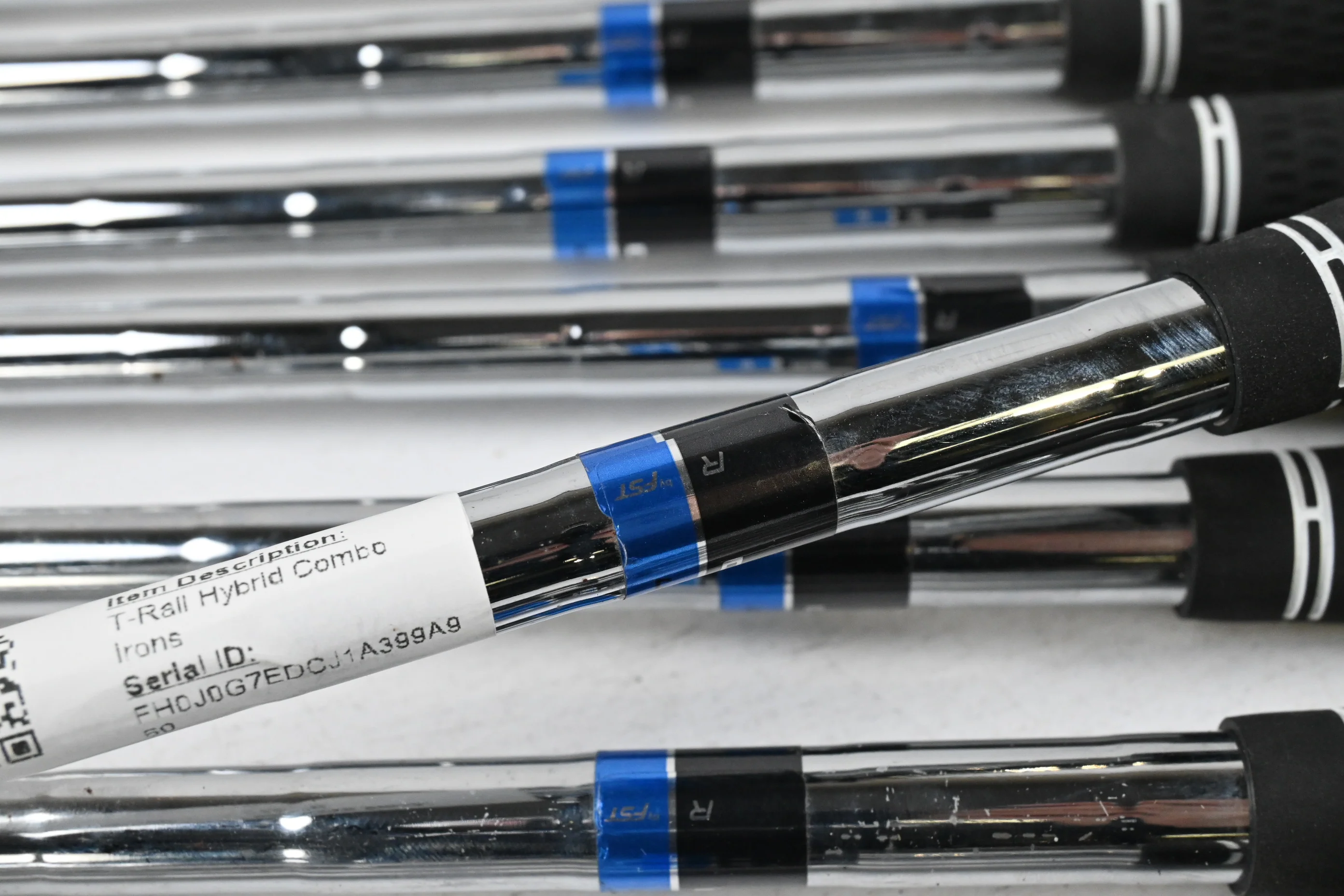Cobra T-Rail Hybrid Combo Irons / 4-PW+GW+SW / Regular Flex Cobra Ultralite - Image 5