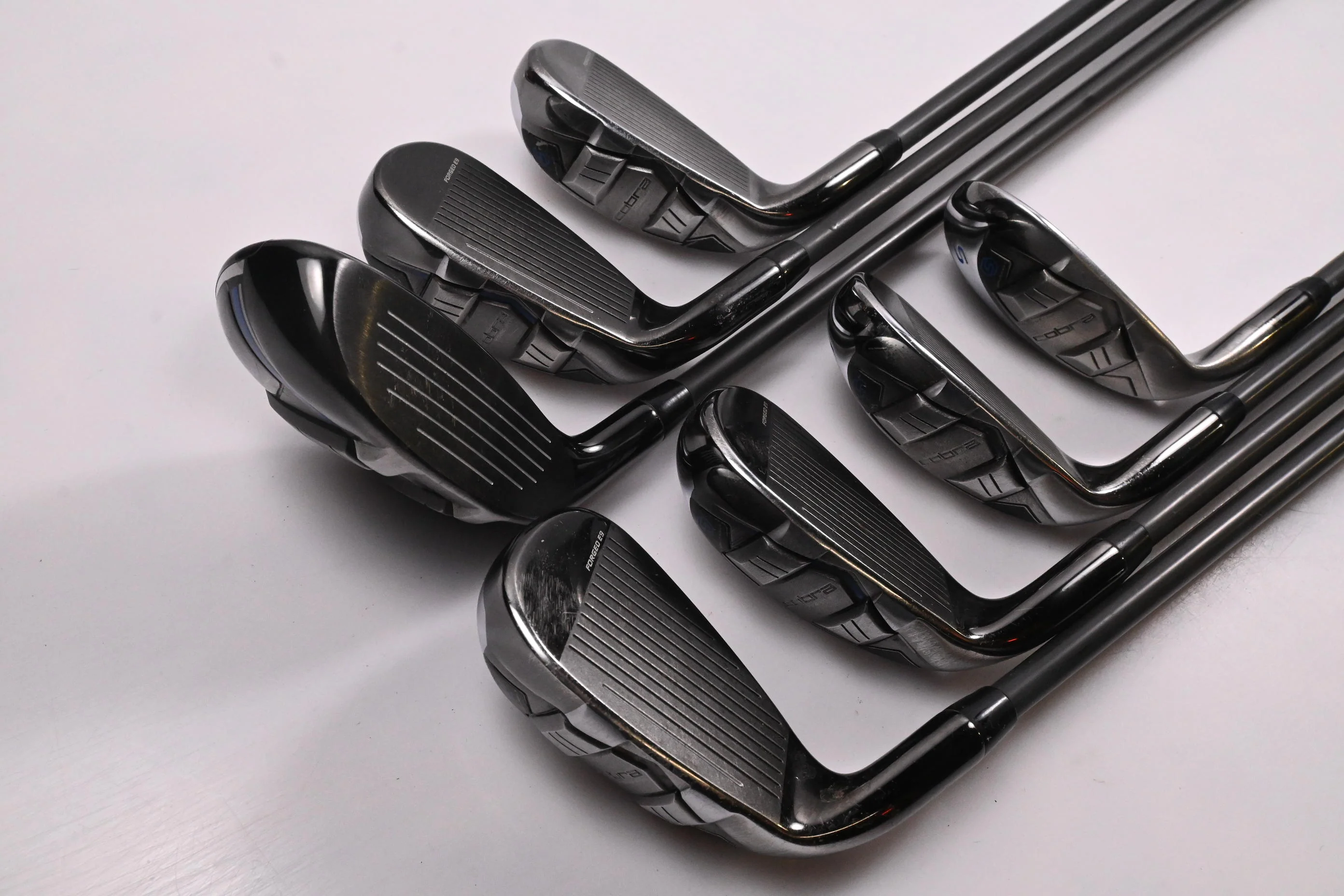 Cobra T-Rail Hybrid Combo Irons / 5H+6-PW+SW / Regular Flex Cobra UltraLite 50 - Image 4