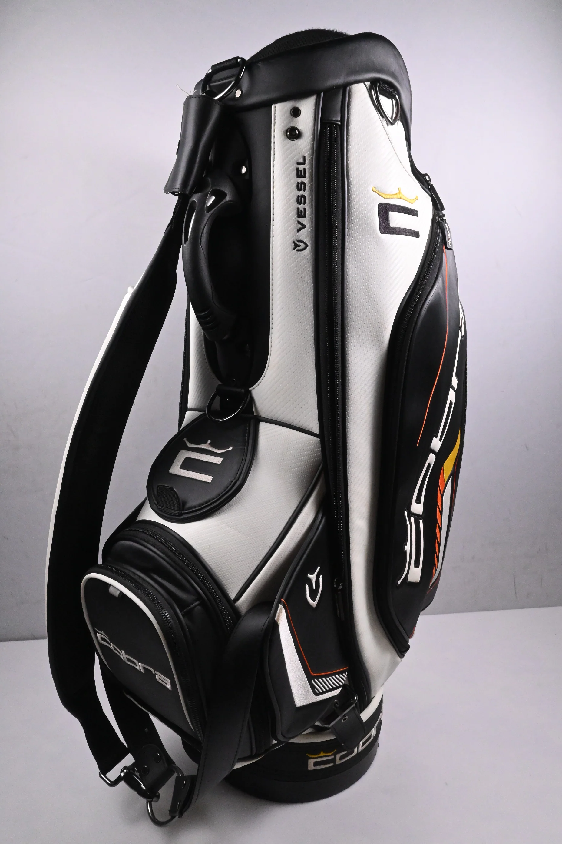 Cobra Vessel Tour Bag / 6-Way Divider / White, Black - Image 4