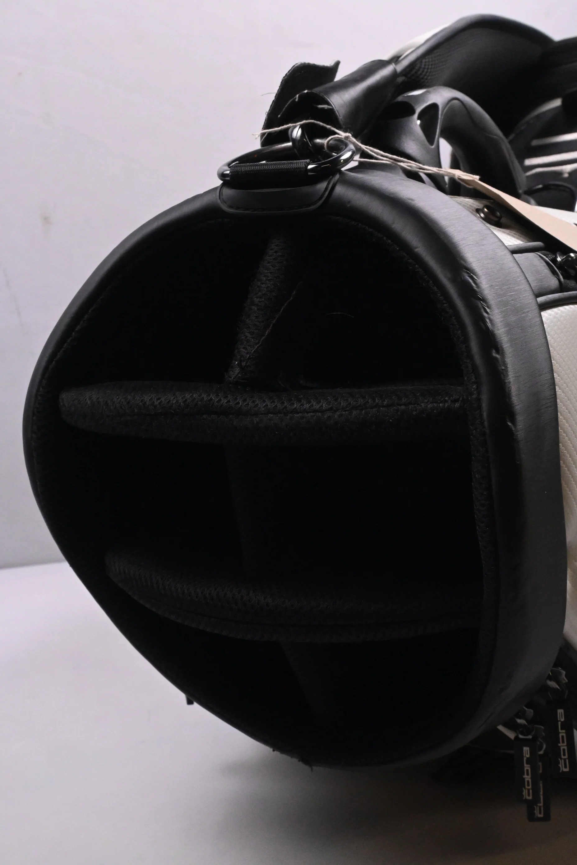 Cobra Vessel Tour Bag / 6-Way Divider / White, Black - Image 6