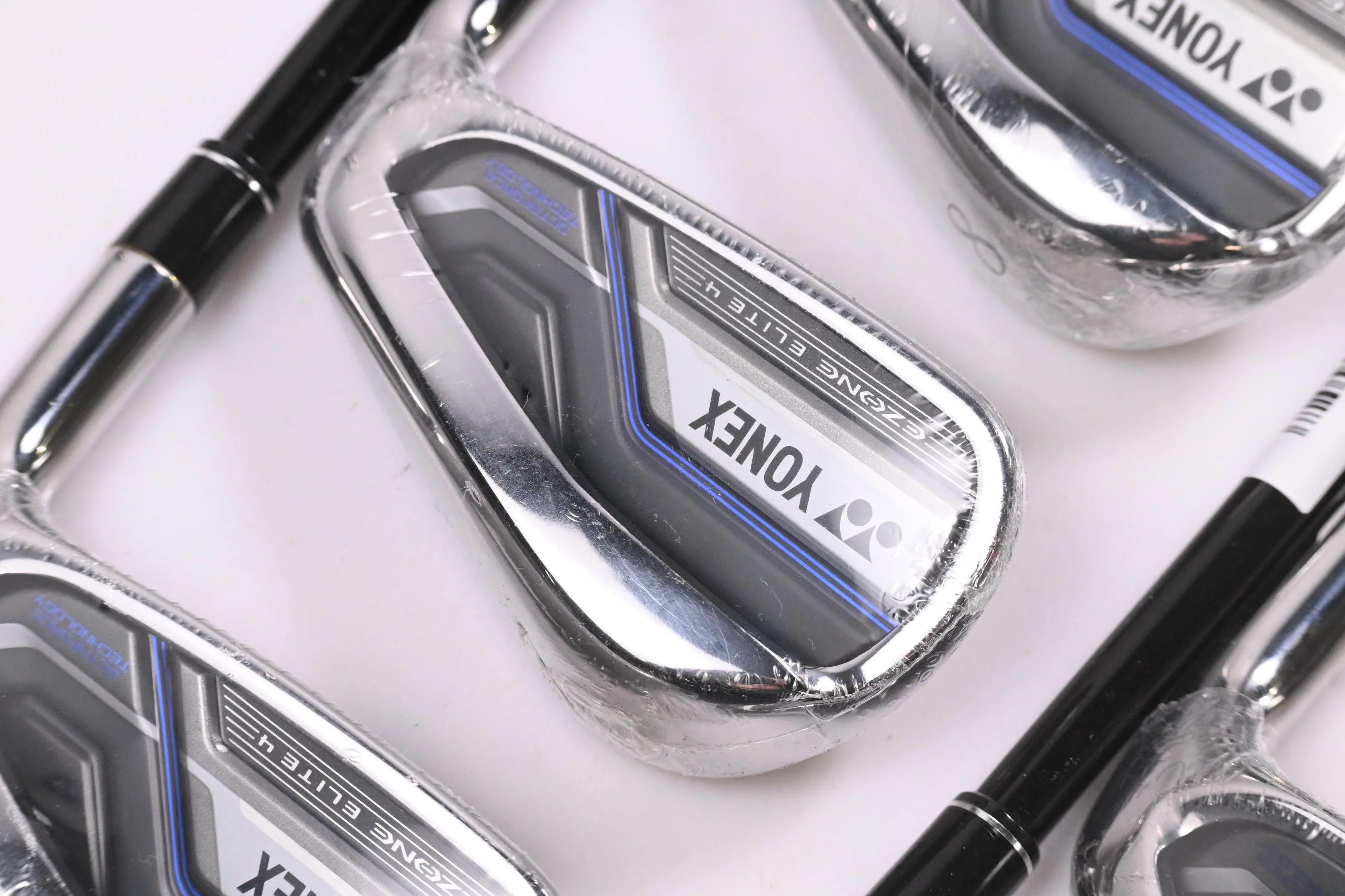 Yonex Ezone Elite 4 Irons / 6-PW+SW / Senior Flex Yonex EX-E04 Shafts