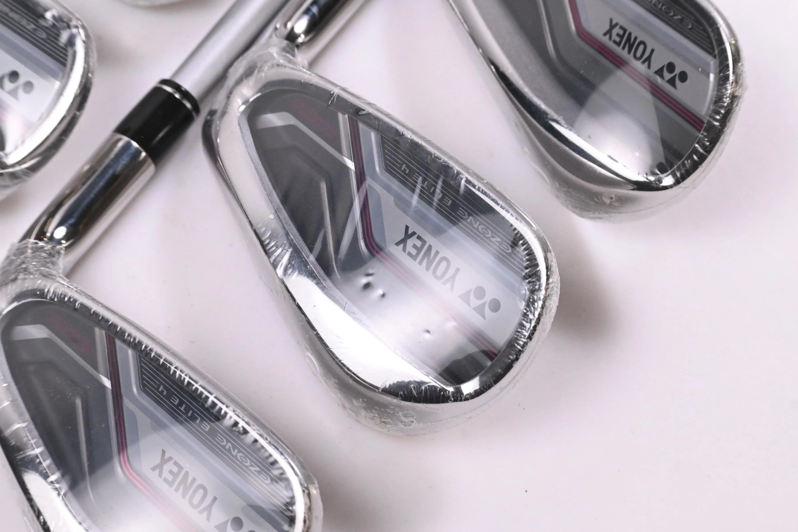 Ladies Yonex Ezone Elite 4 Irons / 7-PW+SW / Ladies Flex Yonex EX-E04 Shafts