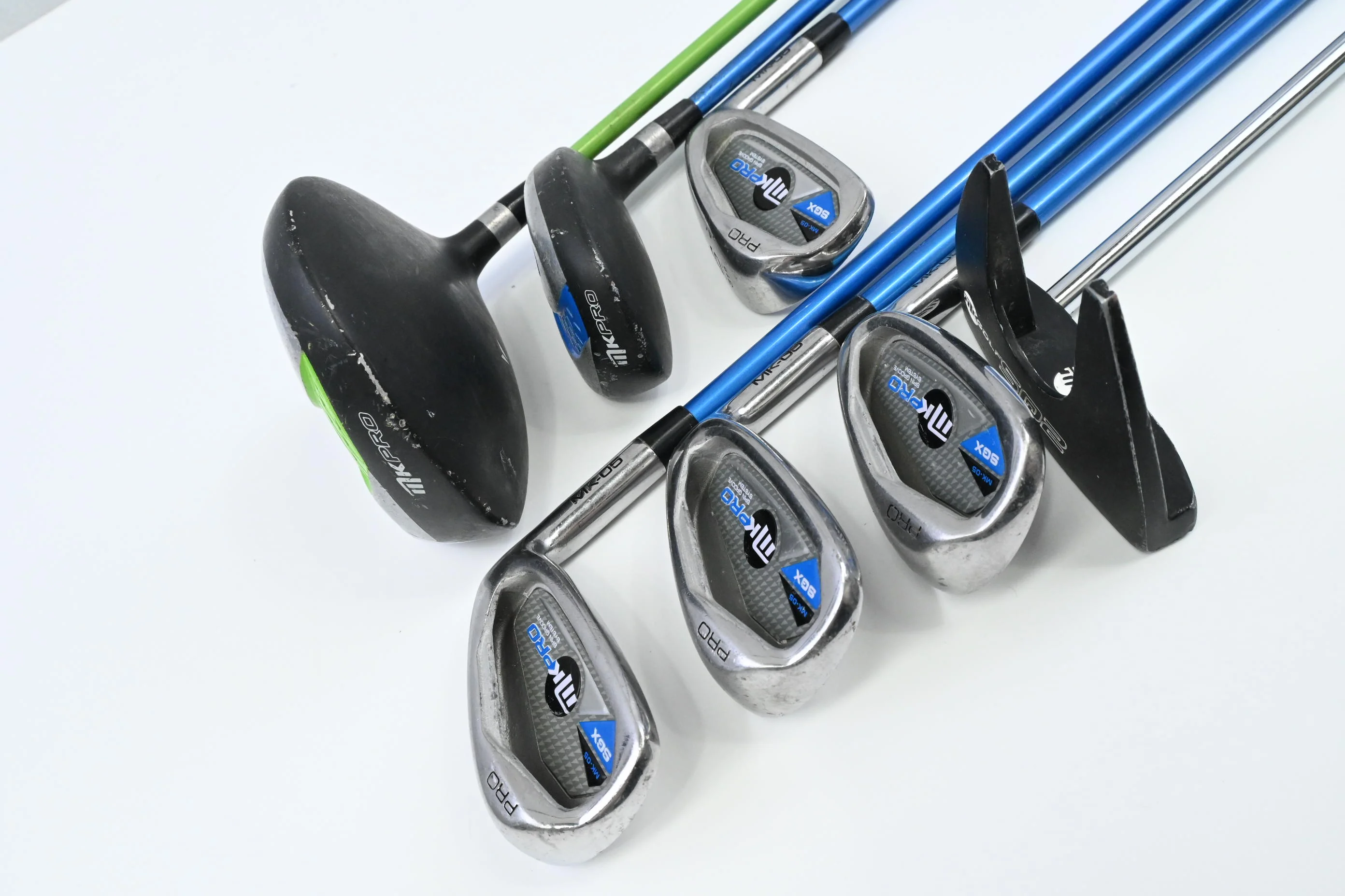 Junior MK Pro SGX Package Set / Wood, Hybrid, Irons, Putter, Bag - Image 3