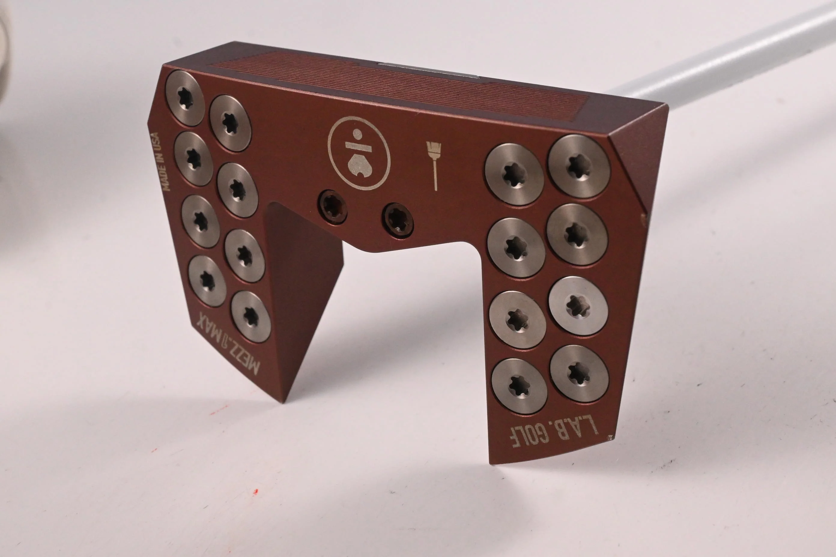 L.A.B Golf Mezz.1 Max Sweeper Putter / 48 Inch / Accra X L.A.B. Golf - White - Image 2