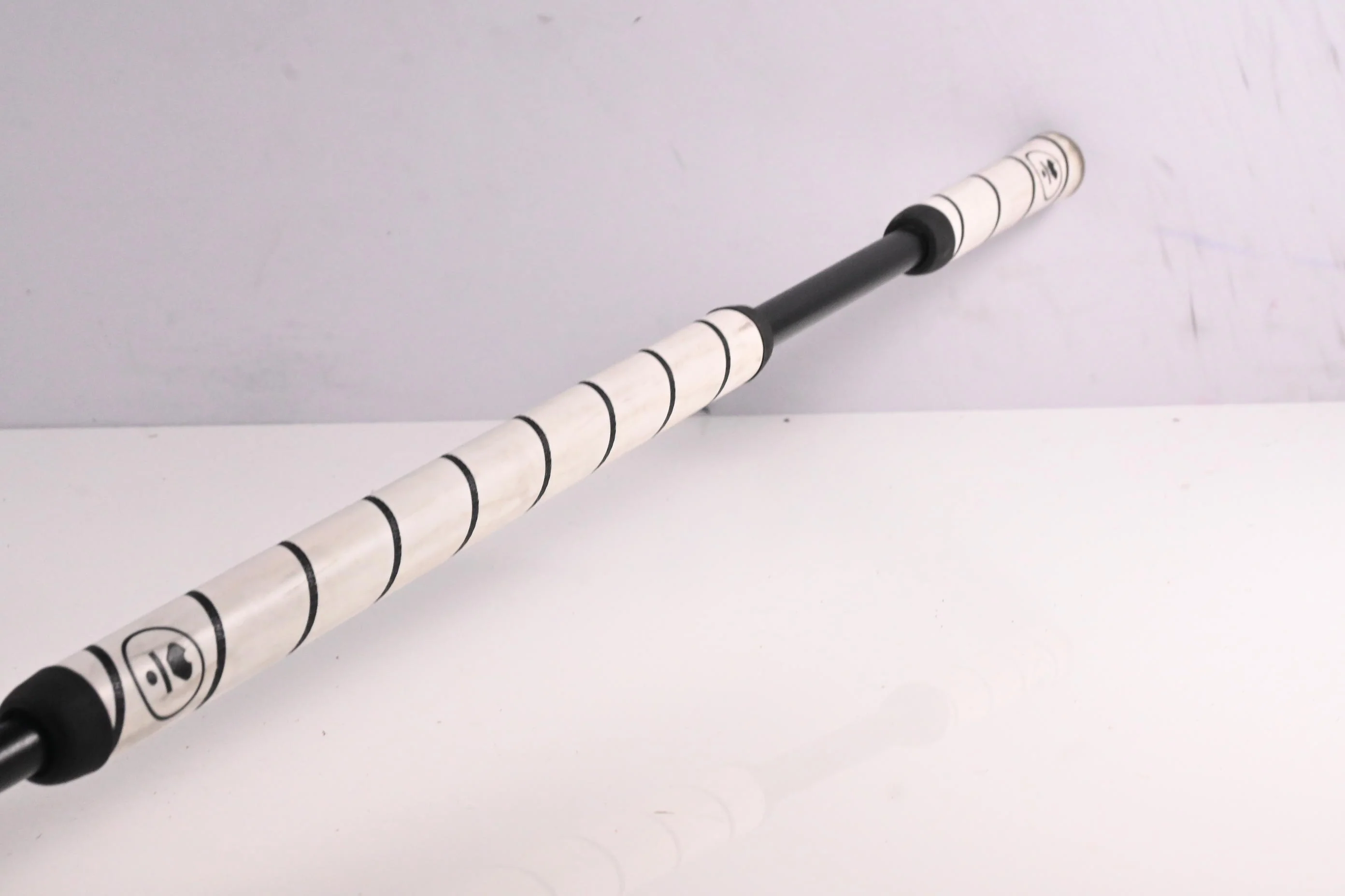 L.A.B Golf Mezz.1 Max Sweeper Putter / 42.5 Inch / Accra x L.A.B. Golf - Black - Image 7