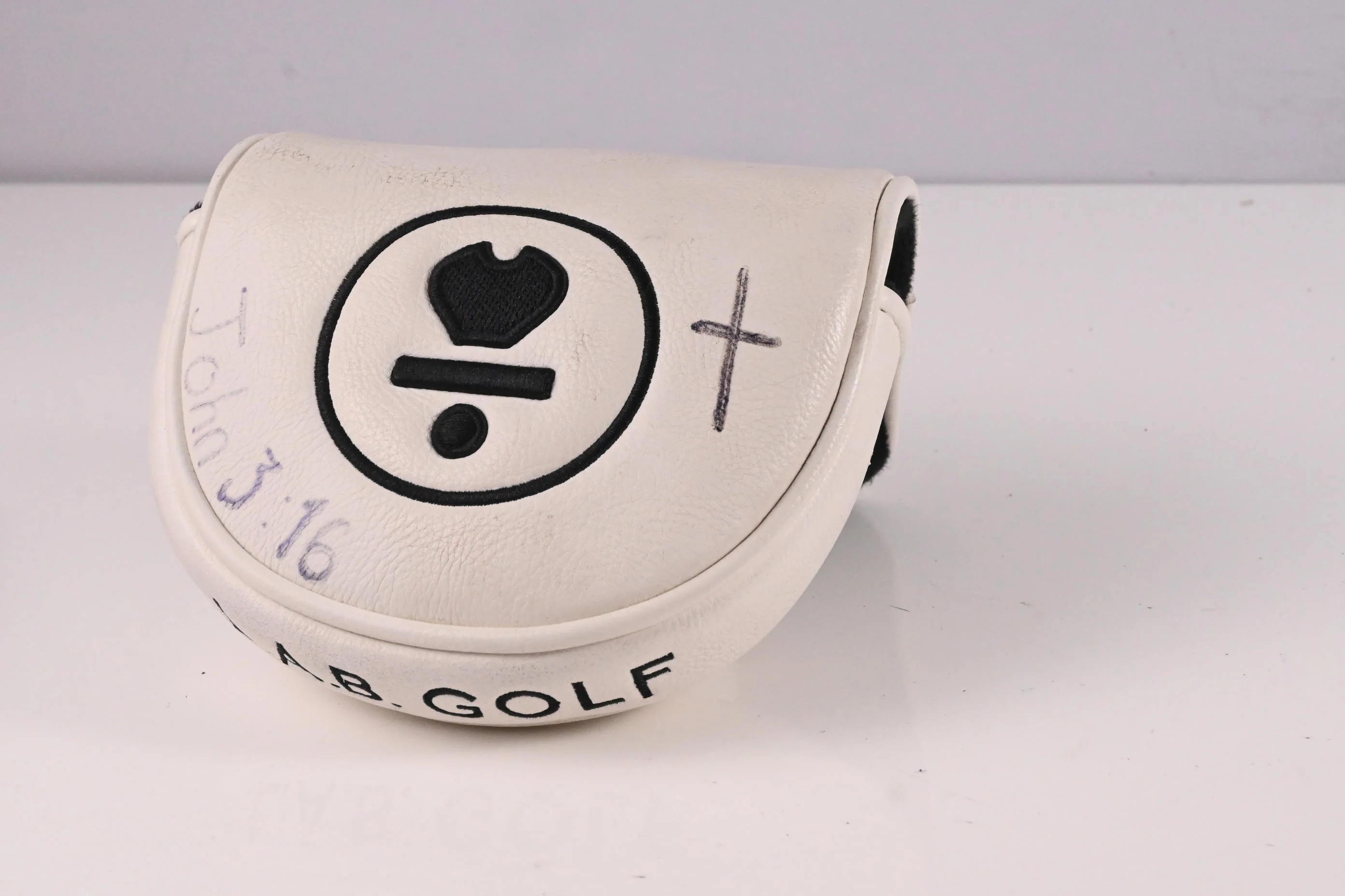 L.A.B Golf Mezz.1 Max Sweeper Putter / 41.5 Inch / Accra X L.A.B. Golf - White - Image 9