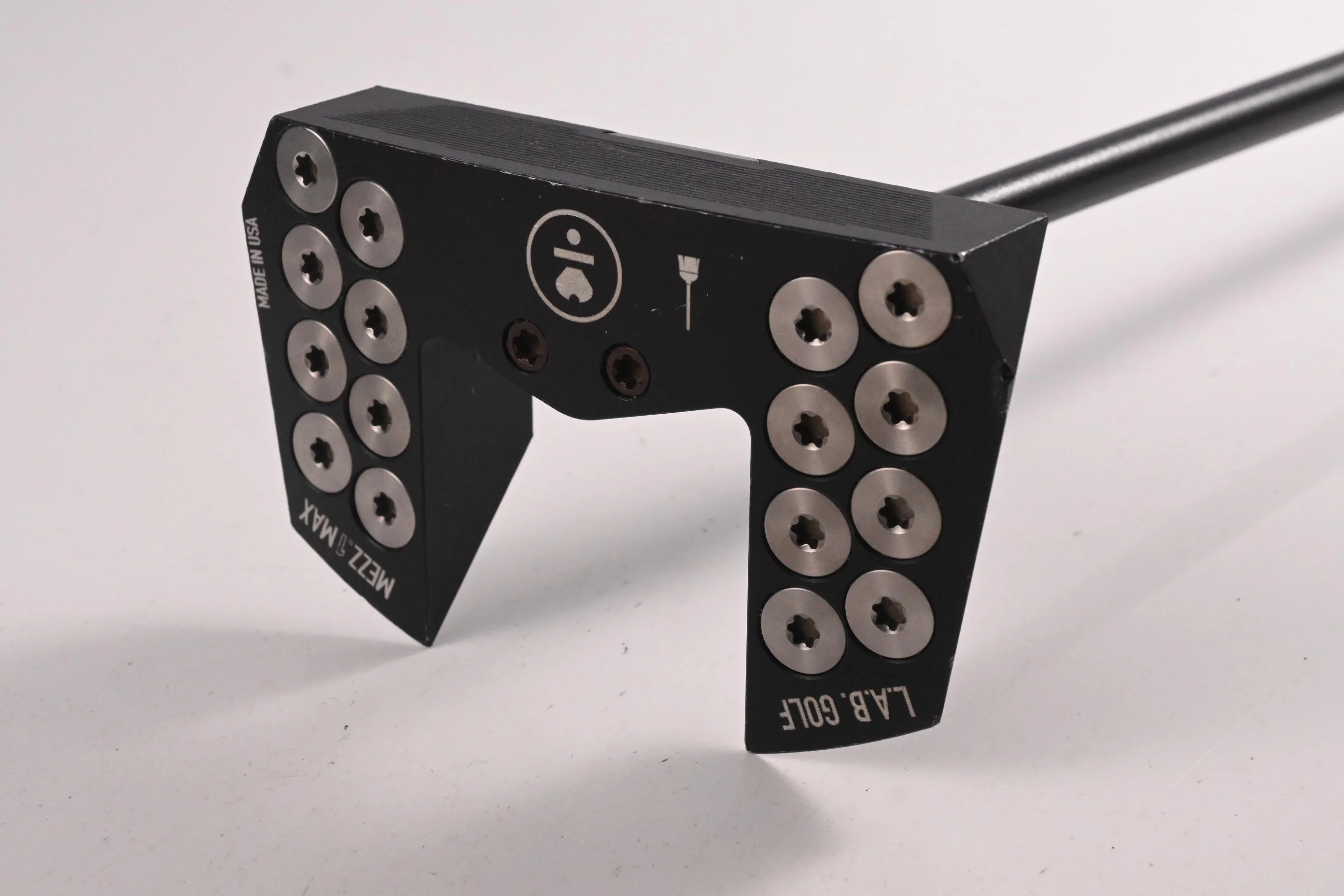 L.A.B Golf Mezz.1 Max Sweeper Putter / 44 Inch / Accra x L.A.B. Golf - Black - Image 2
