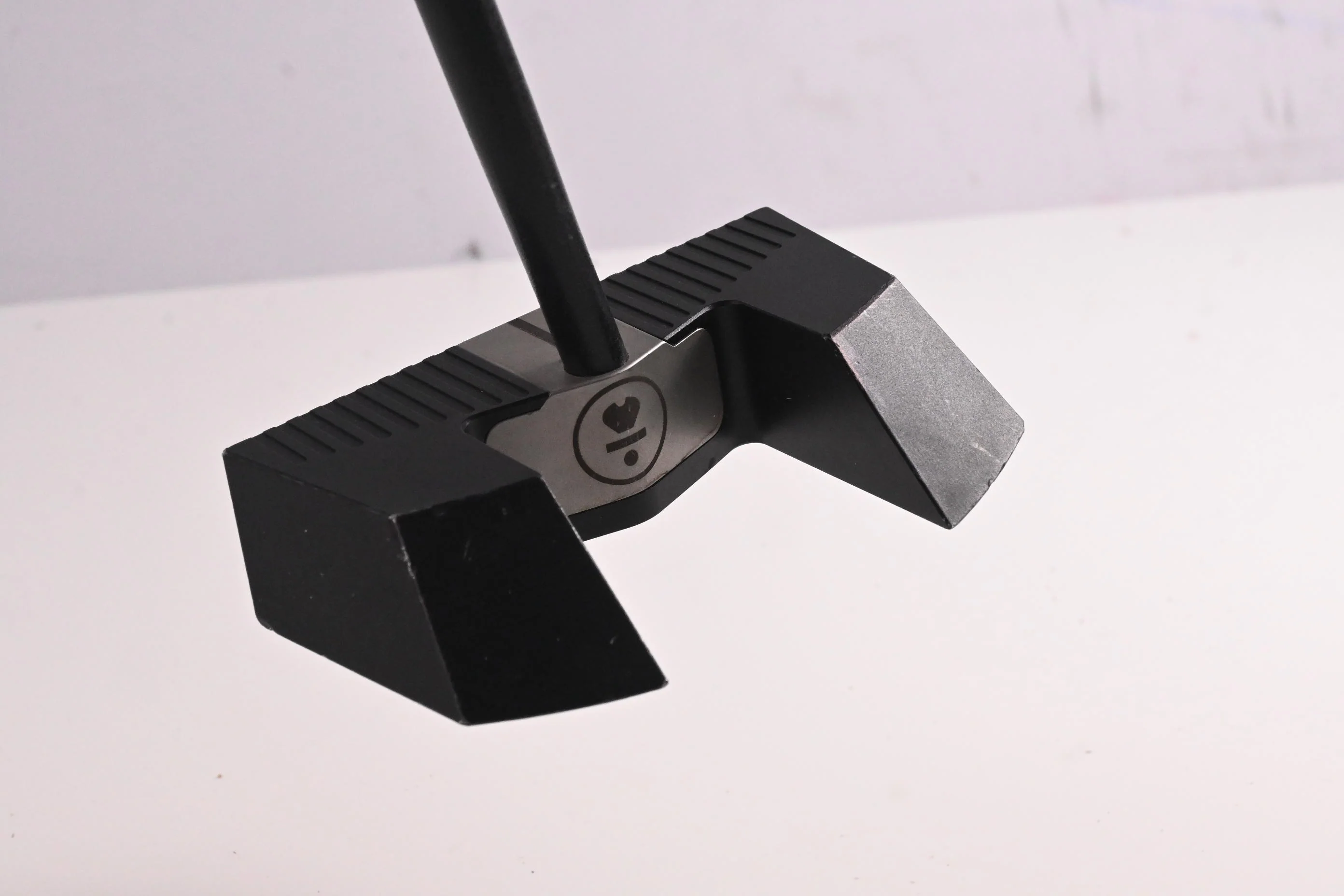 L.A.B Golf Mezz.1 Max Sweeper Putter / 44 Inch / Accra x L.A.B. Golf - Black - Image 4