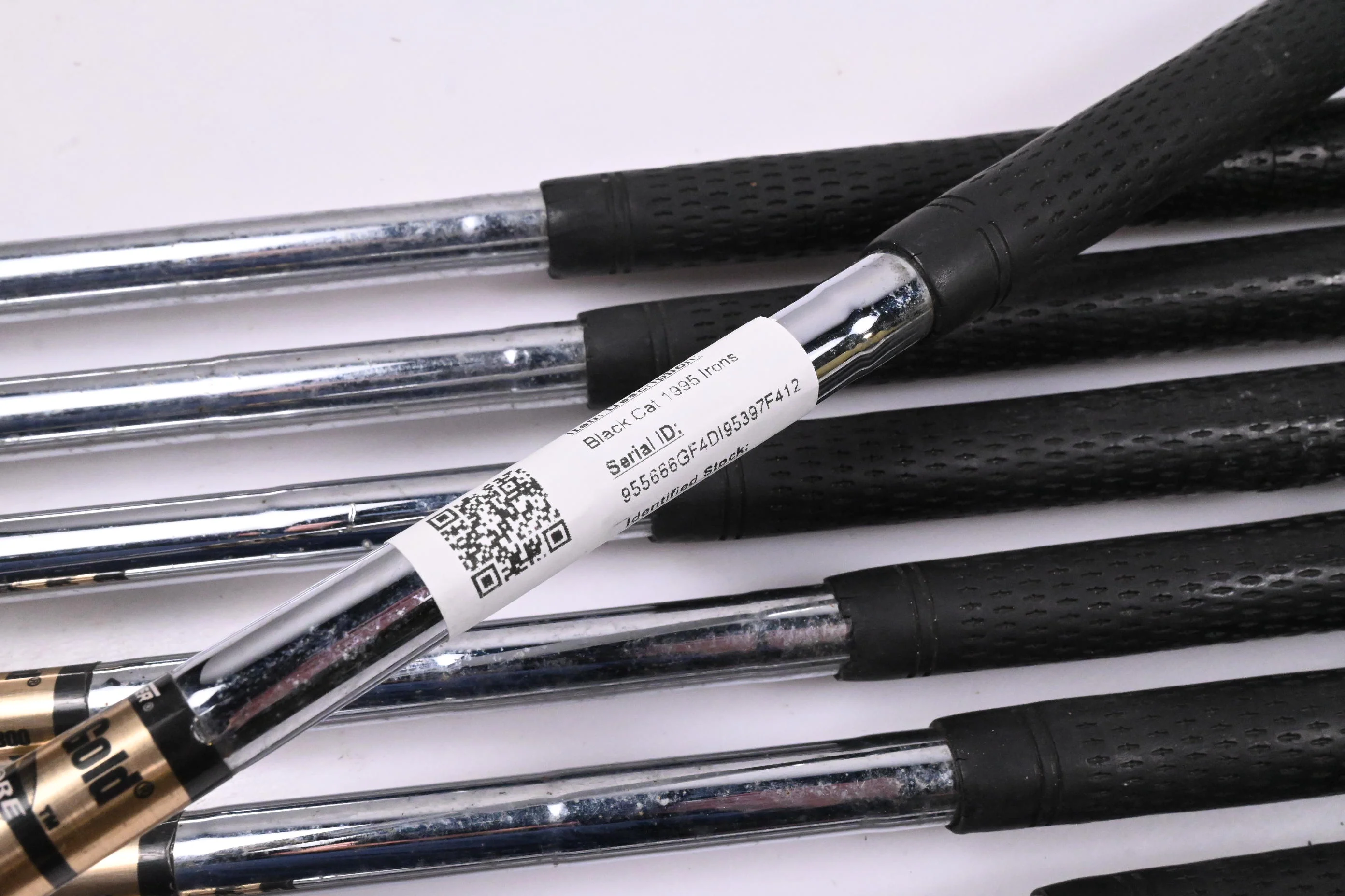 Lynx Black Cat 1995 Irons / 3-9i / Regular Flex Dynamic Gold SensiCore R300 - Image 6