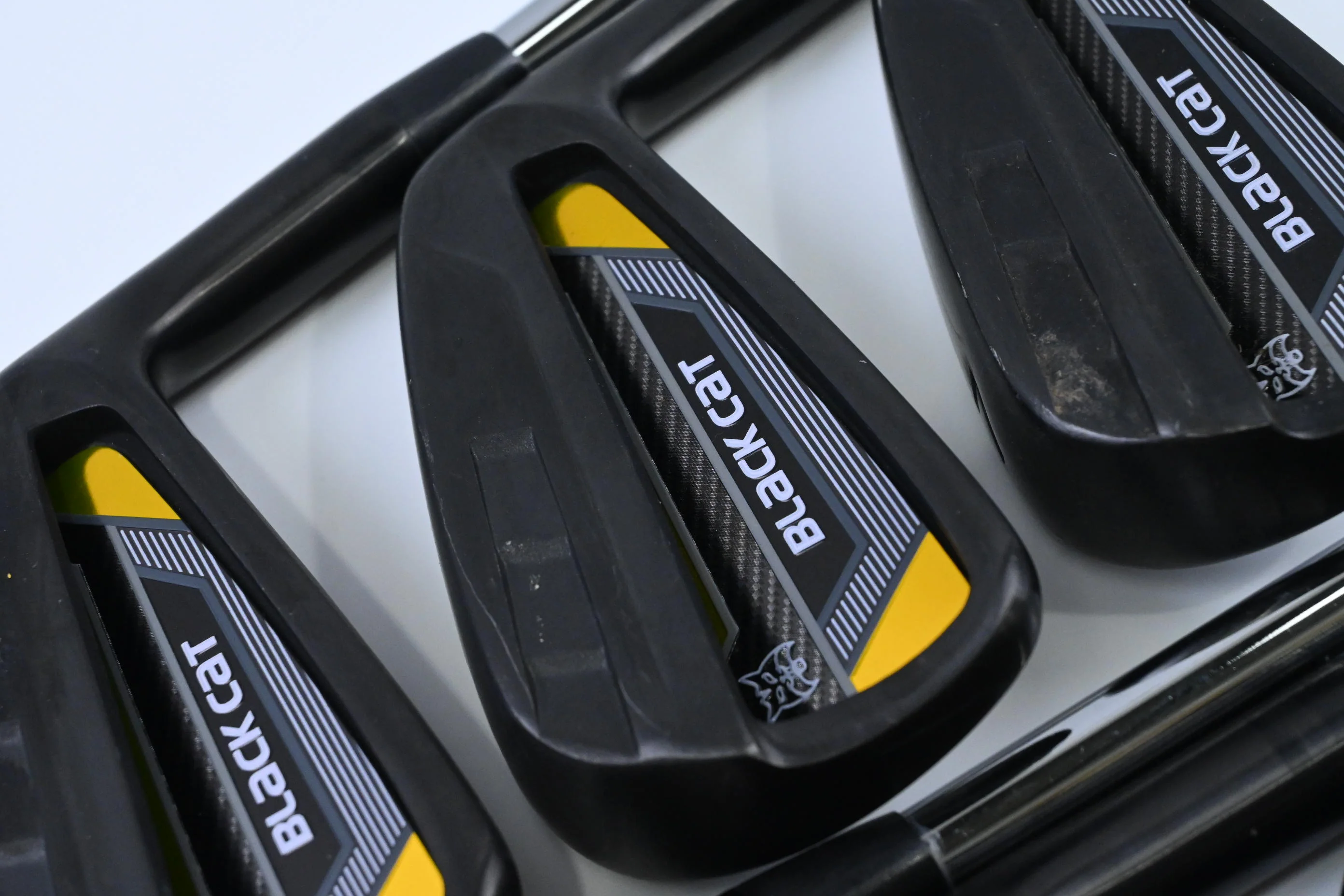 Lynx Black Cat 2019 Irons / 5-PW / Stiff Flex KBS Tour Lite 100 Shafts