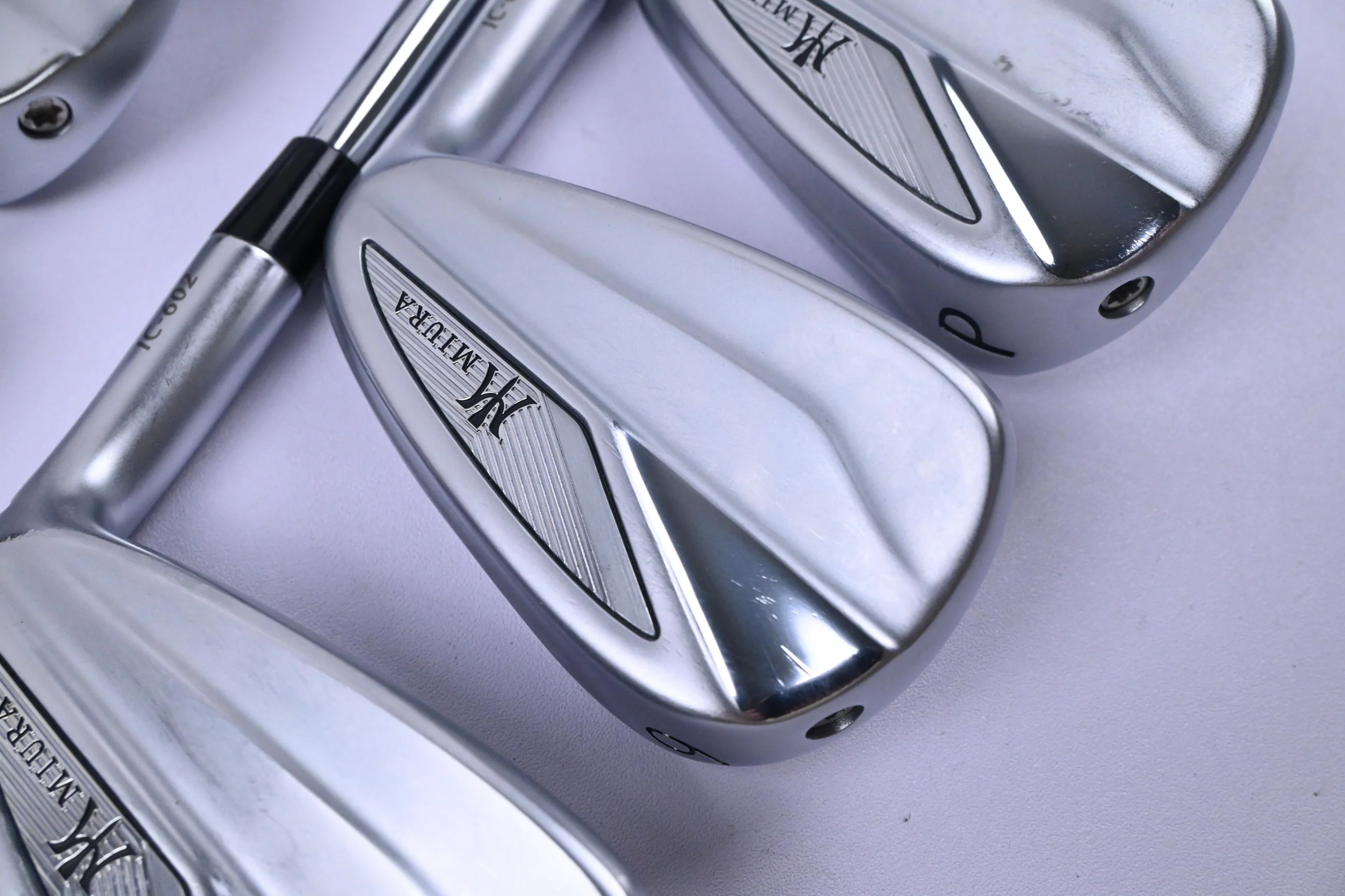 Miura IC-602 Irons / 5-PW / Stiff Flex N.S.PRO Zelos 8 Shafts