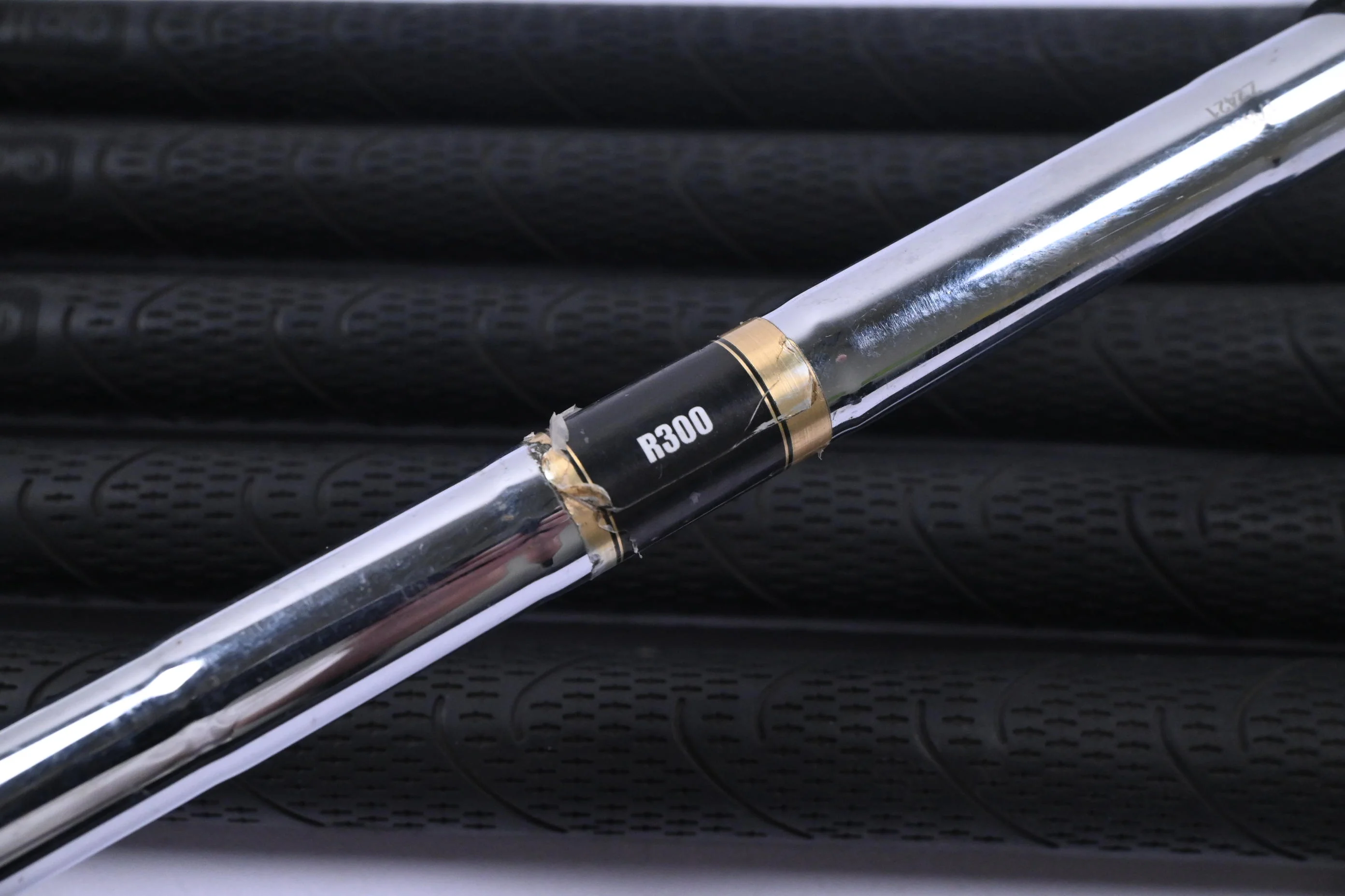 Mizuno JPX 800 Pro Irons / 4-PW / Regular Flex Dynamic Gold XP R300 Shafts - Image 5