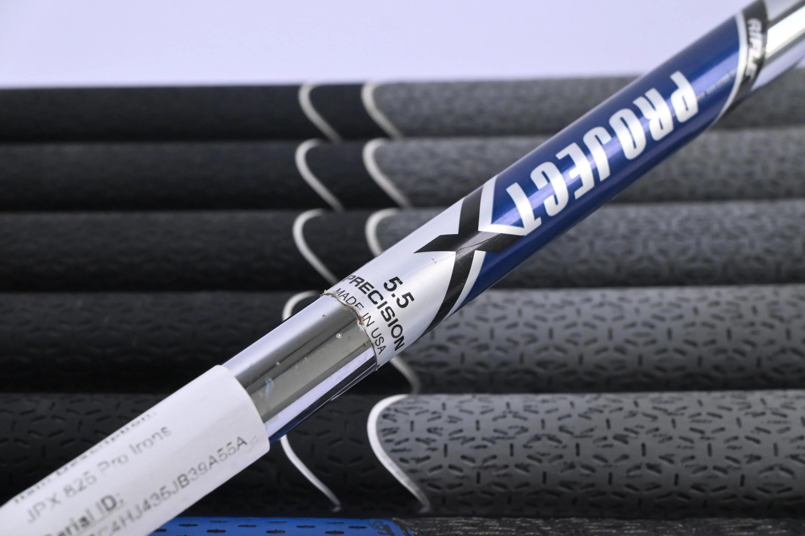 Mizuno JPX 825 Pro Irons / 4-PW / Regular Flex Project X Rifle Shafts - Image 5