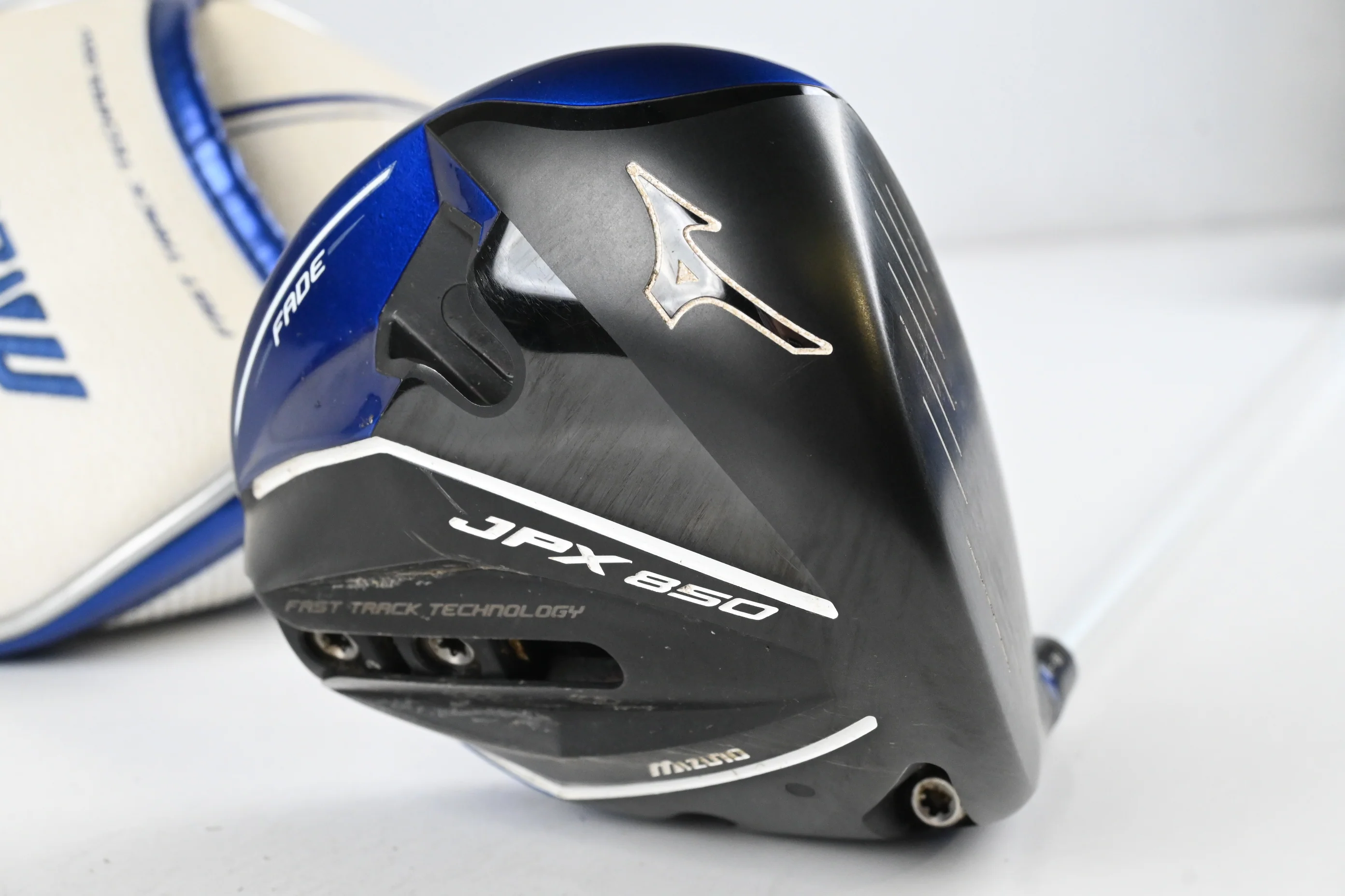 Mizuno JPX 850 Driver / 7.5-11.5 Degree / Regular Flex Fujikura Orochi 55 Shaft