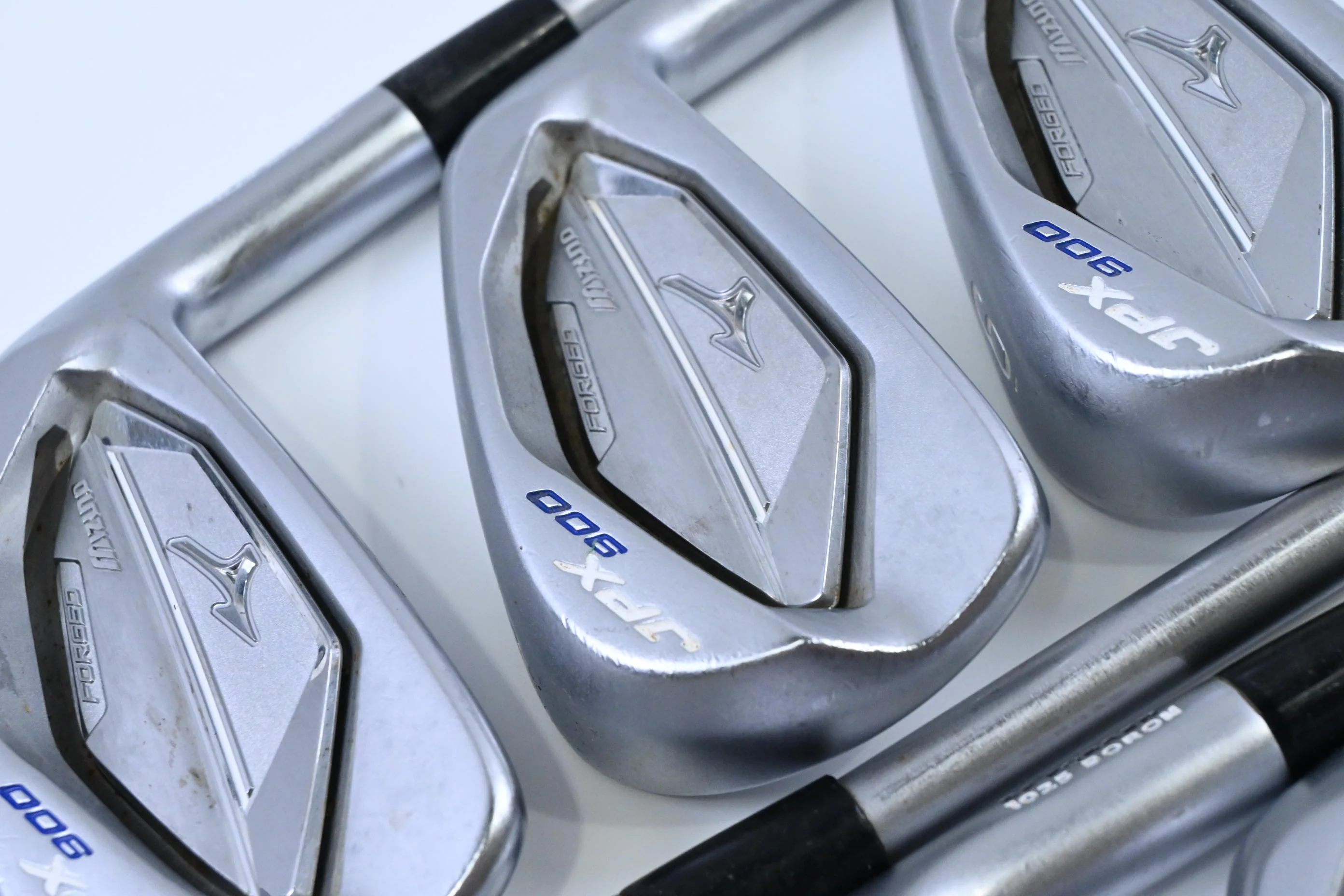 Mizuno JPX 900 Forged Irons / 4-PW / X-Flex KBS Tour C-Taper 130 Shafts
