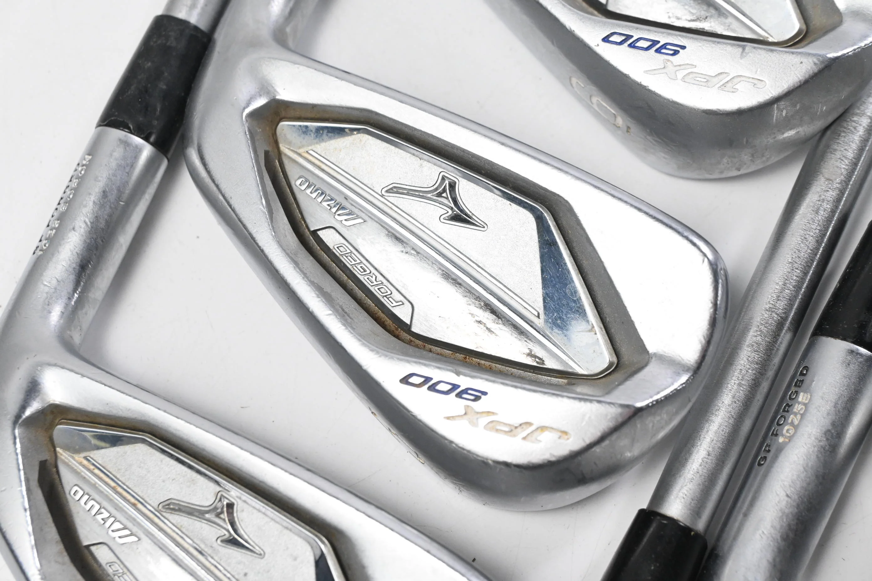 Mizuno JPX 900 Tour Irons / 4-PW / X-Flex KBS C-Taper Lite 115 Shafts