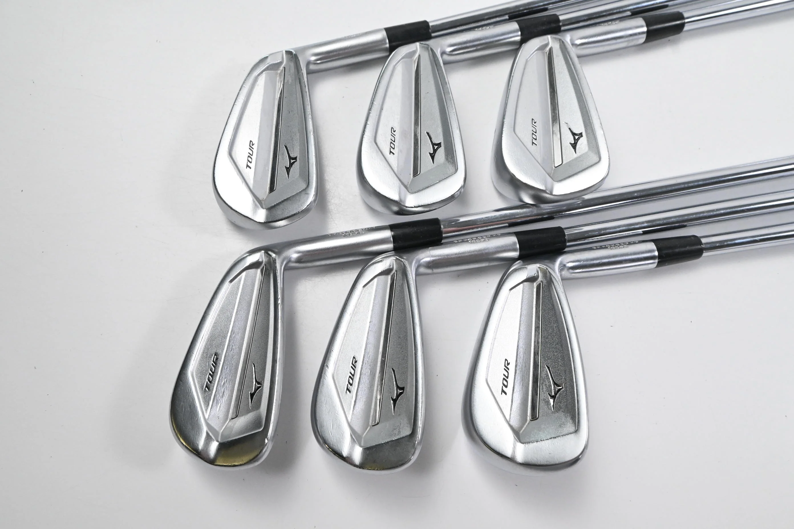 Mizuno JPX 921 Tour Irons / 5-PW / Stiff Flex Dynamic Gold S300 120 Shafts - Image 2