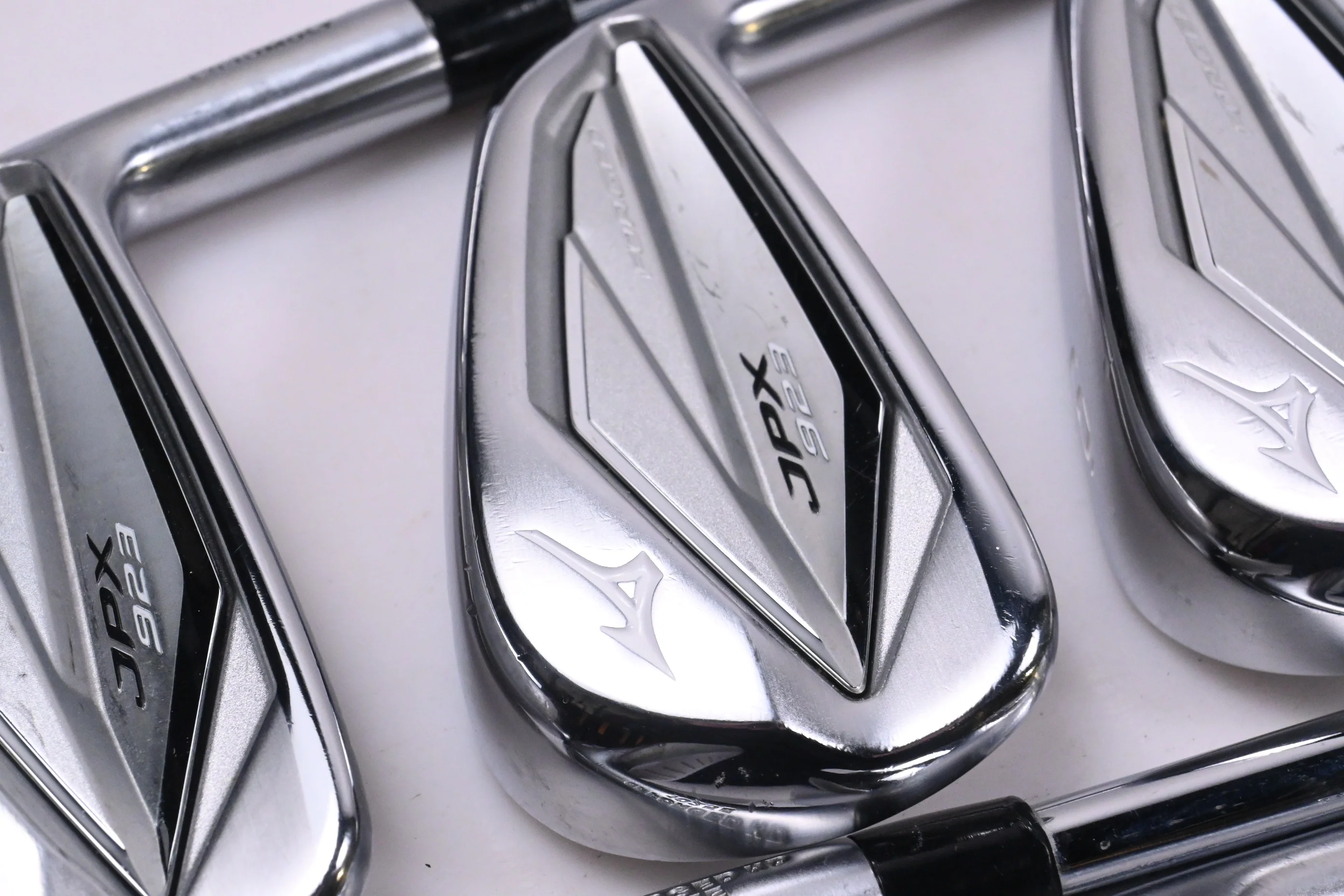 Mizuno JPX 923 Forged Irons / 4-PW+GW / Stiff Flex KBS Tour-V 110 Shafts