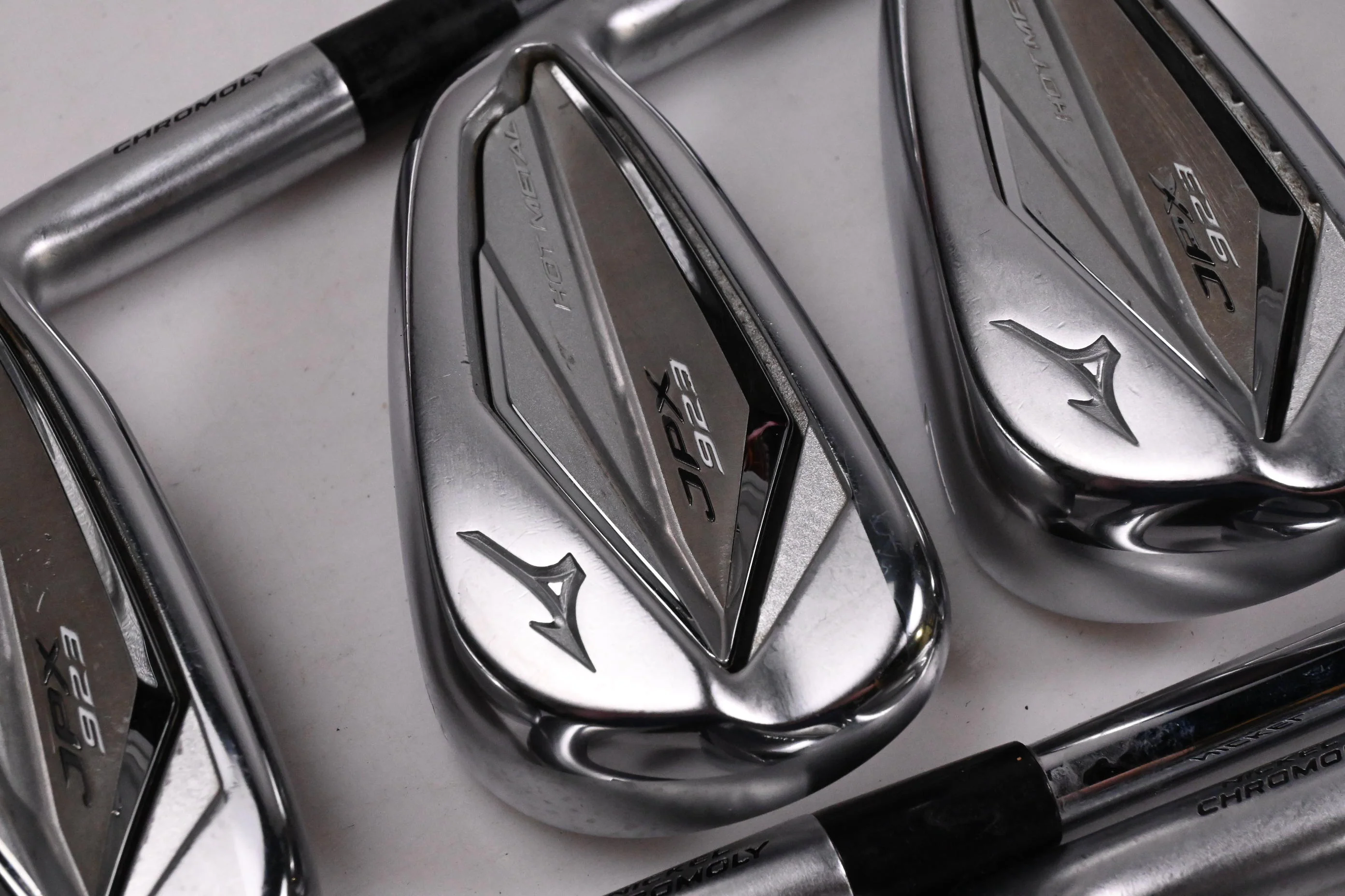 Mizuno JPX 923 Hot Metal Irons / 5-PW+GW+SW / Regular Flex Project X LZ 115