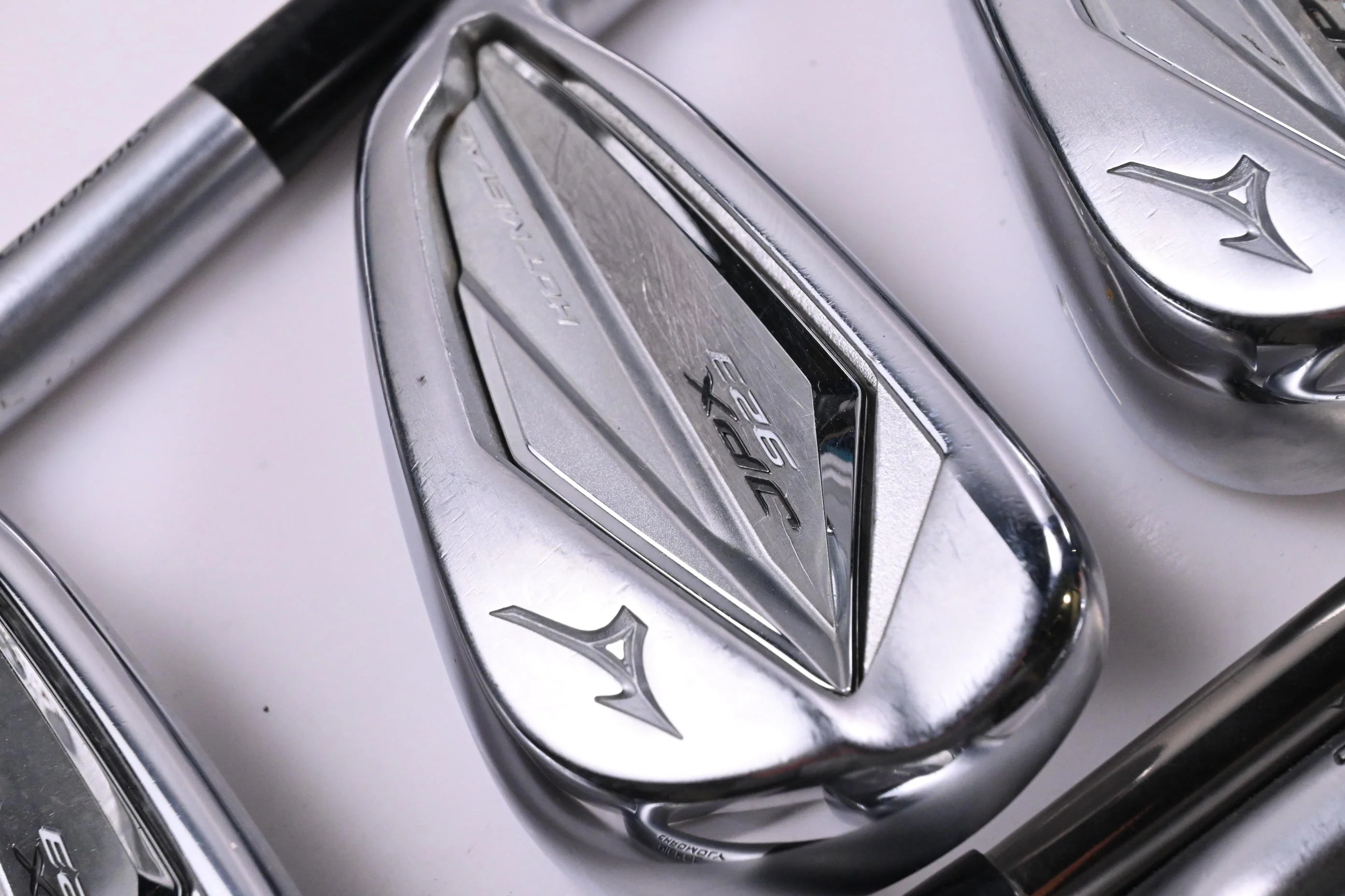 Mizuno JPX 923 Hot Metal Irons / 5-PW / Regular Flex UST Recoil 95 Shafts