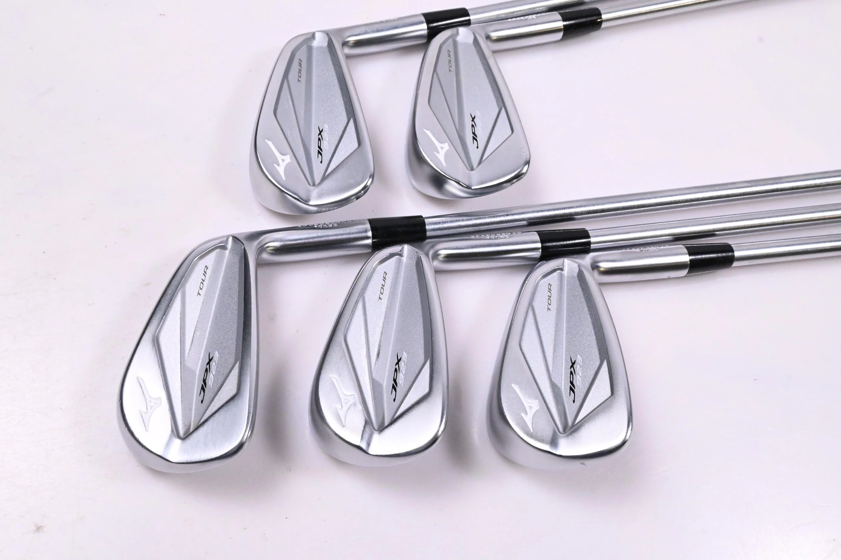 Mizuno JPX 923 Tour Irons / 5-9i / Regular Flex Project X IO 105 Shafts - Image 2