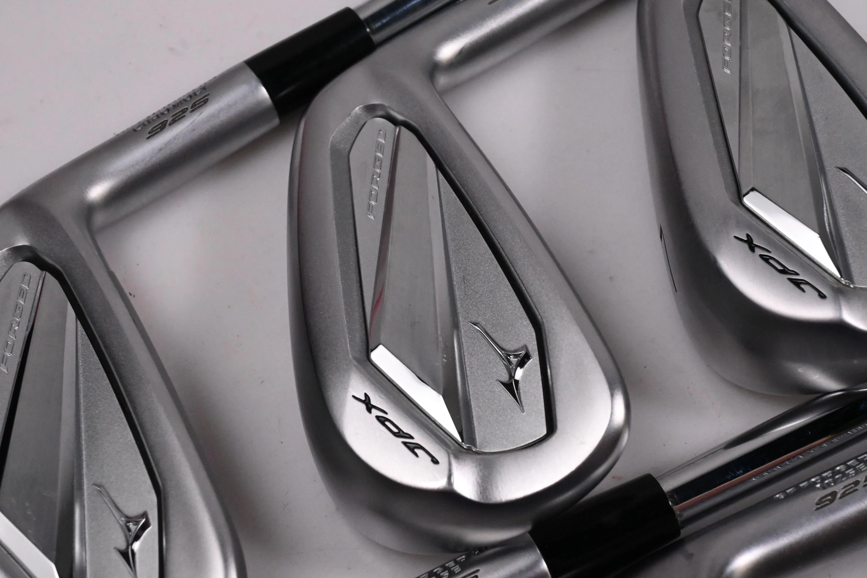 Mizuno JPX 925 Forged Irons / 5-PW / Regular Flex N.S.Pro Modus³ Tour 105 Shafts