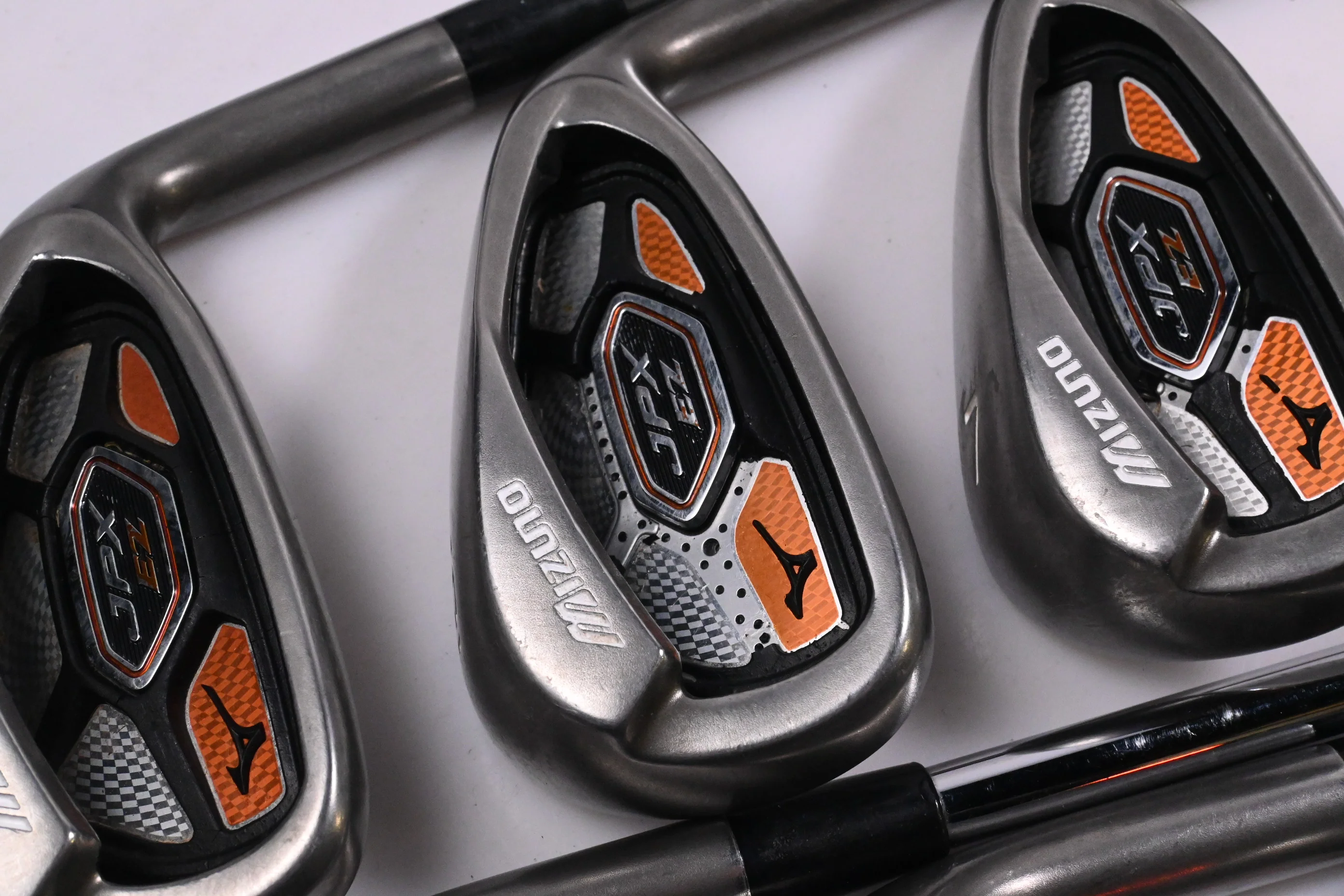 Mizuno JPX EZ 2013 Irons / 5-PW / Regular Flex XP 105 R300 Shafts
