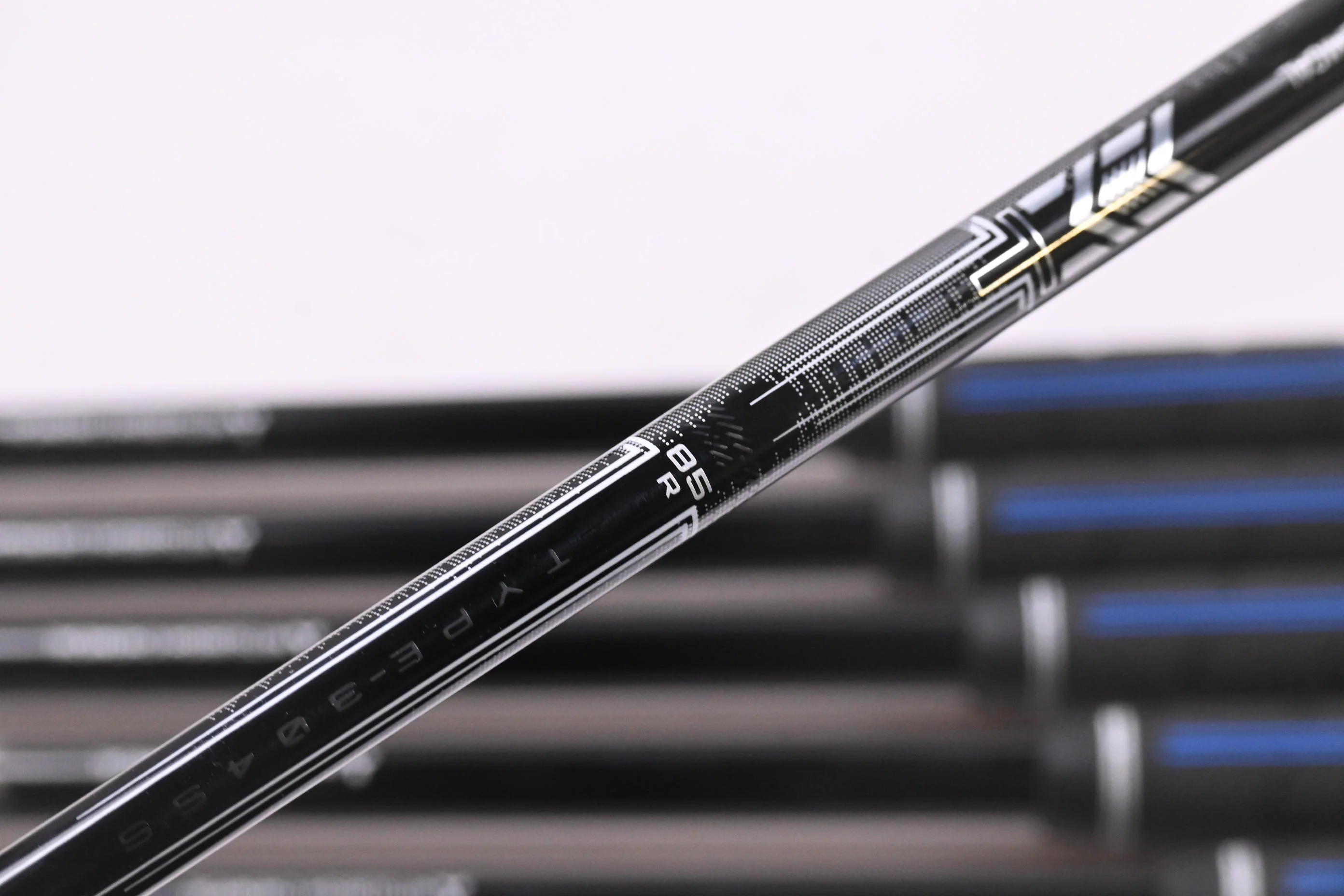 Mizuno Pro M-15 Irons / 6-PW+GW / Regular Flex MMT 85 Shafts - Image 5
